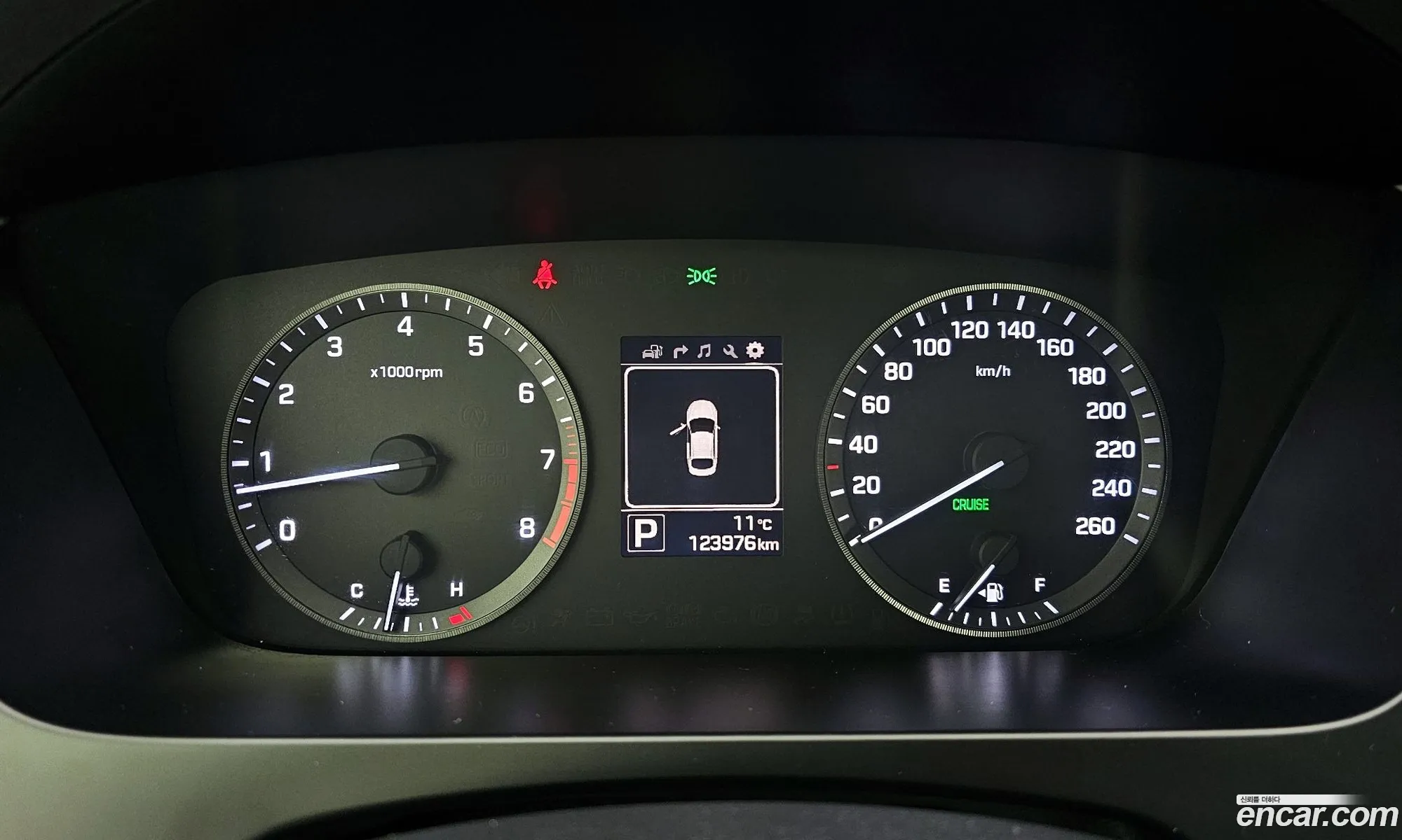 Hyundai LF Sonata 2014 — 18