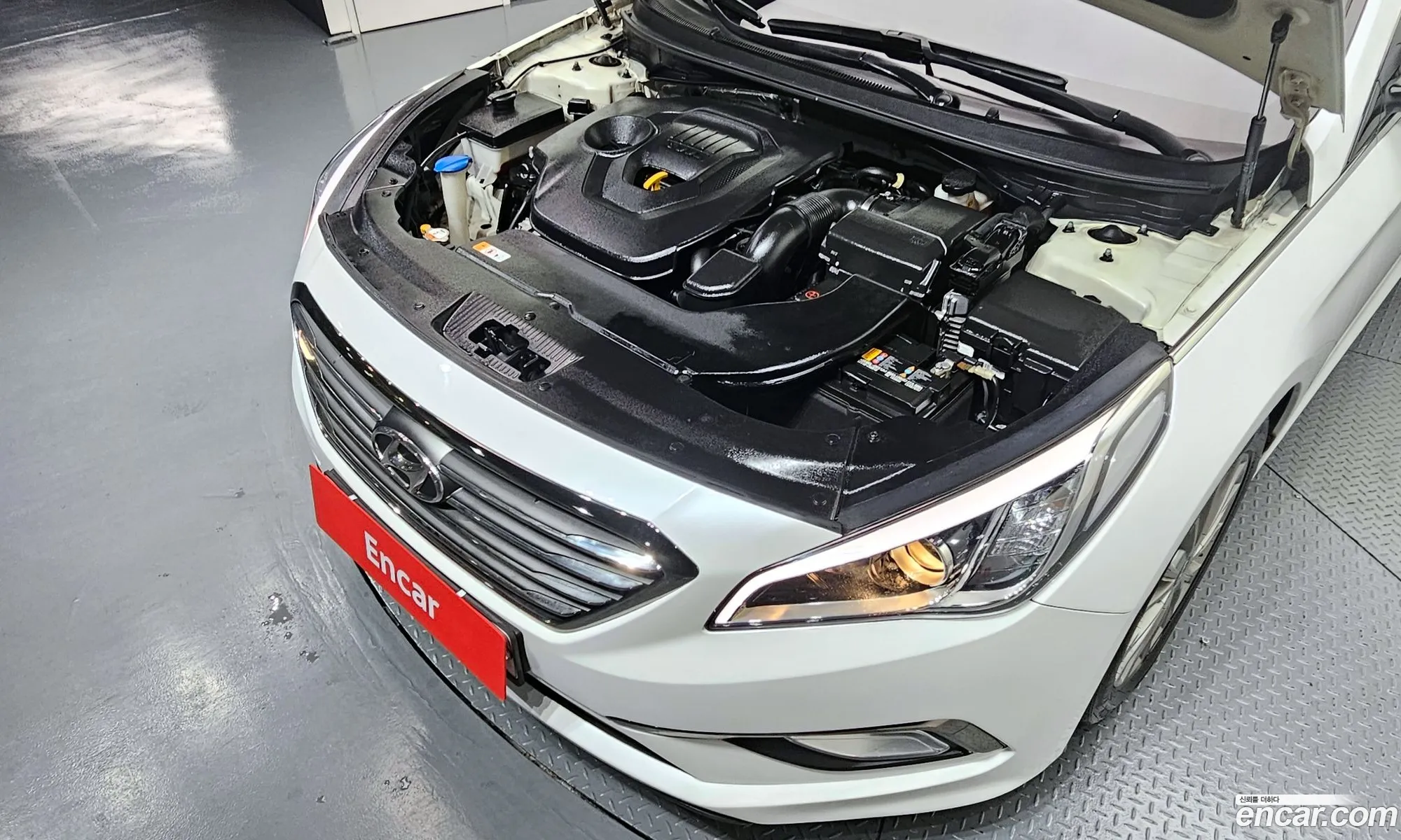 Hyundai LF Sonata 2014 — 2
