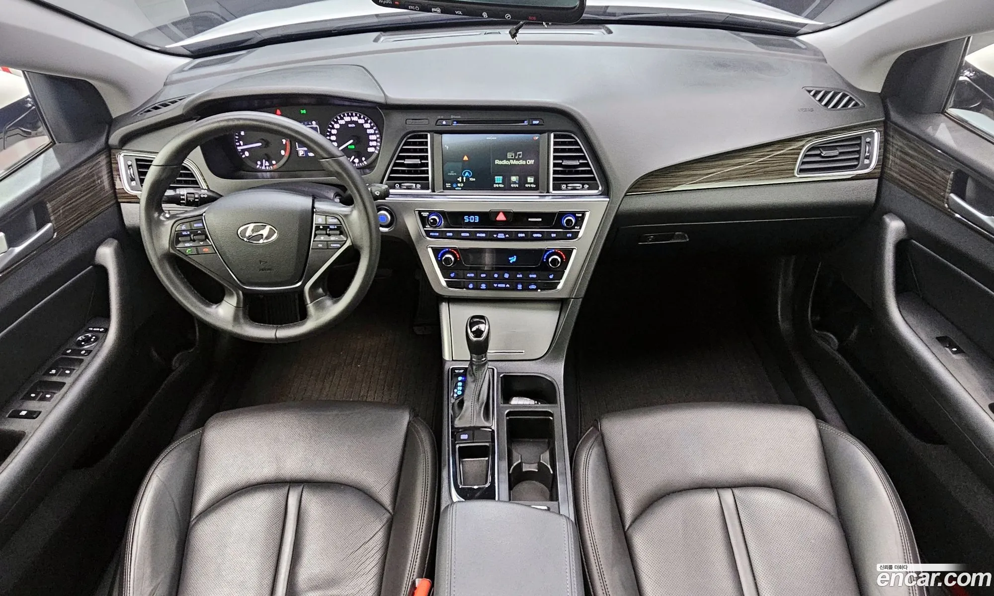 Hyundai LF Sonata 2014 — 3