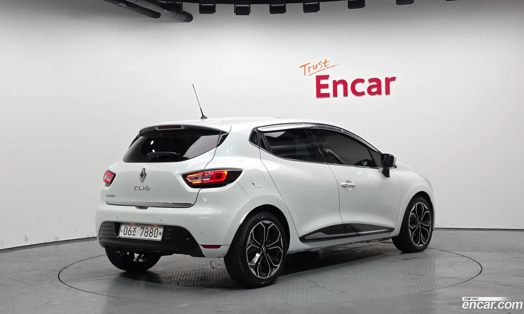 Renault Korea (Samsung) Clio 2019 — 15
