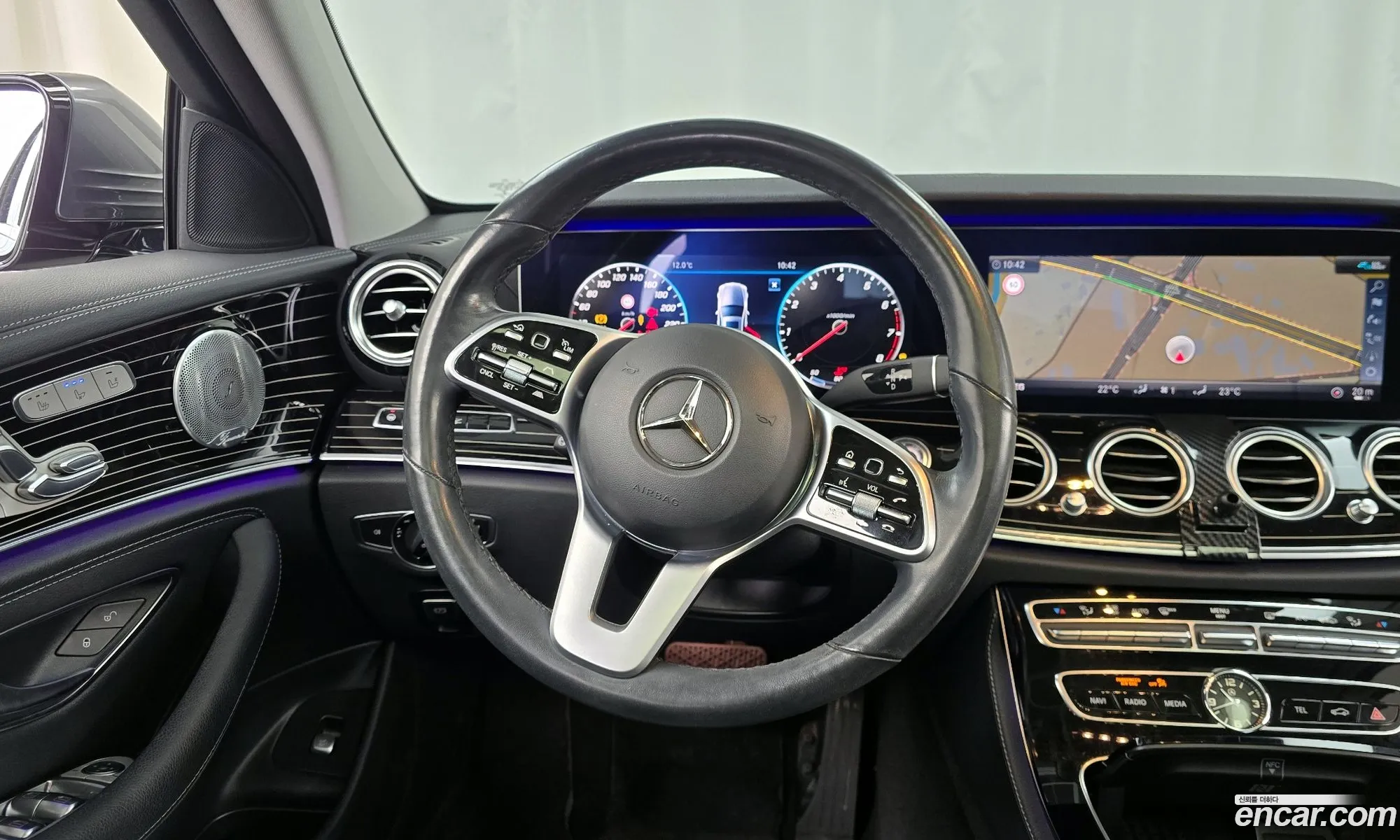 Mercedes-Benz E-Class W213 2020 — 12