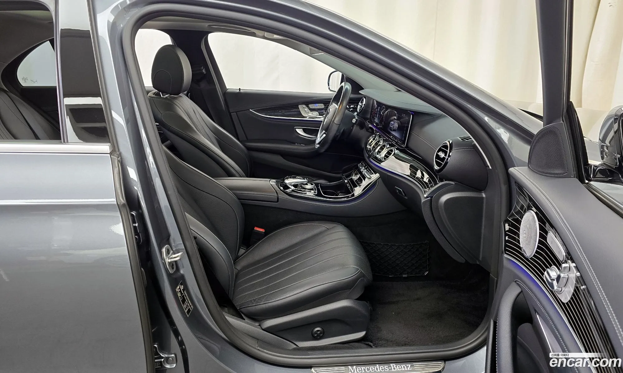 Mercedes-Benz E-Class W213 2020 — 13