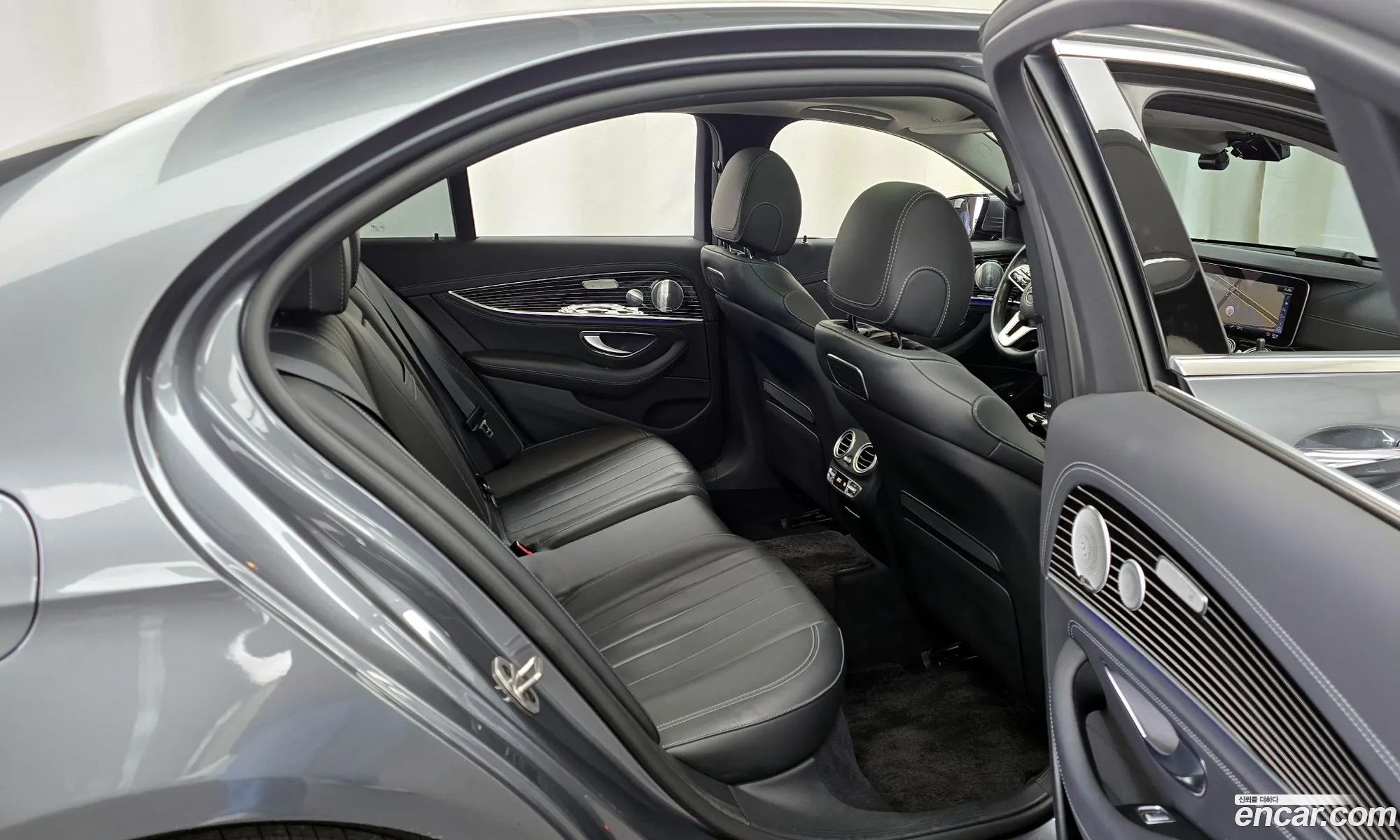 Mercedes-Benz E-Class W213 2020 — 16