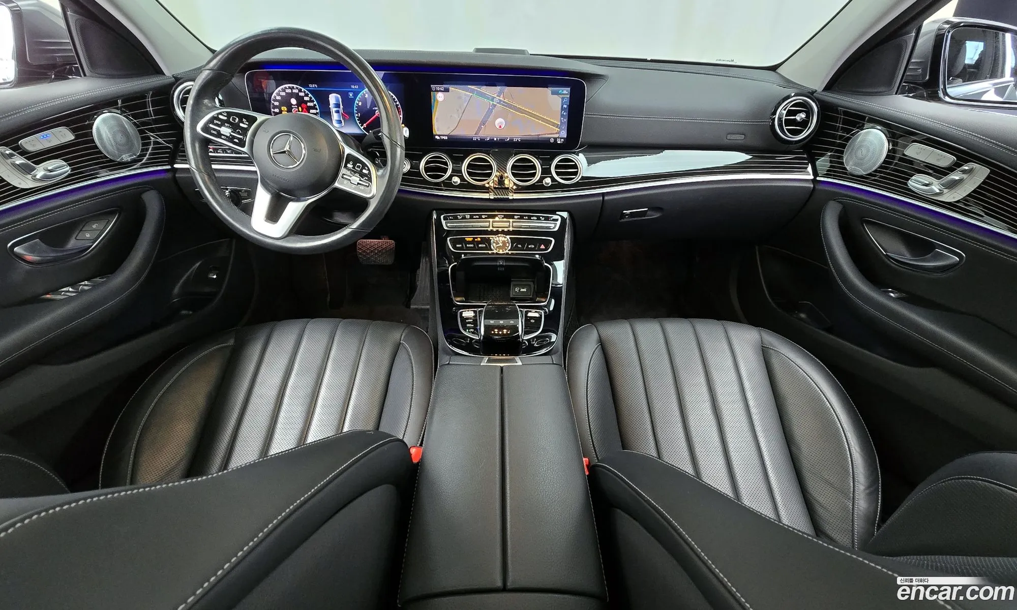 Mercedes-Benz E-Class W213 2020 — 19