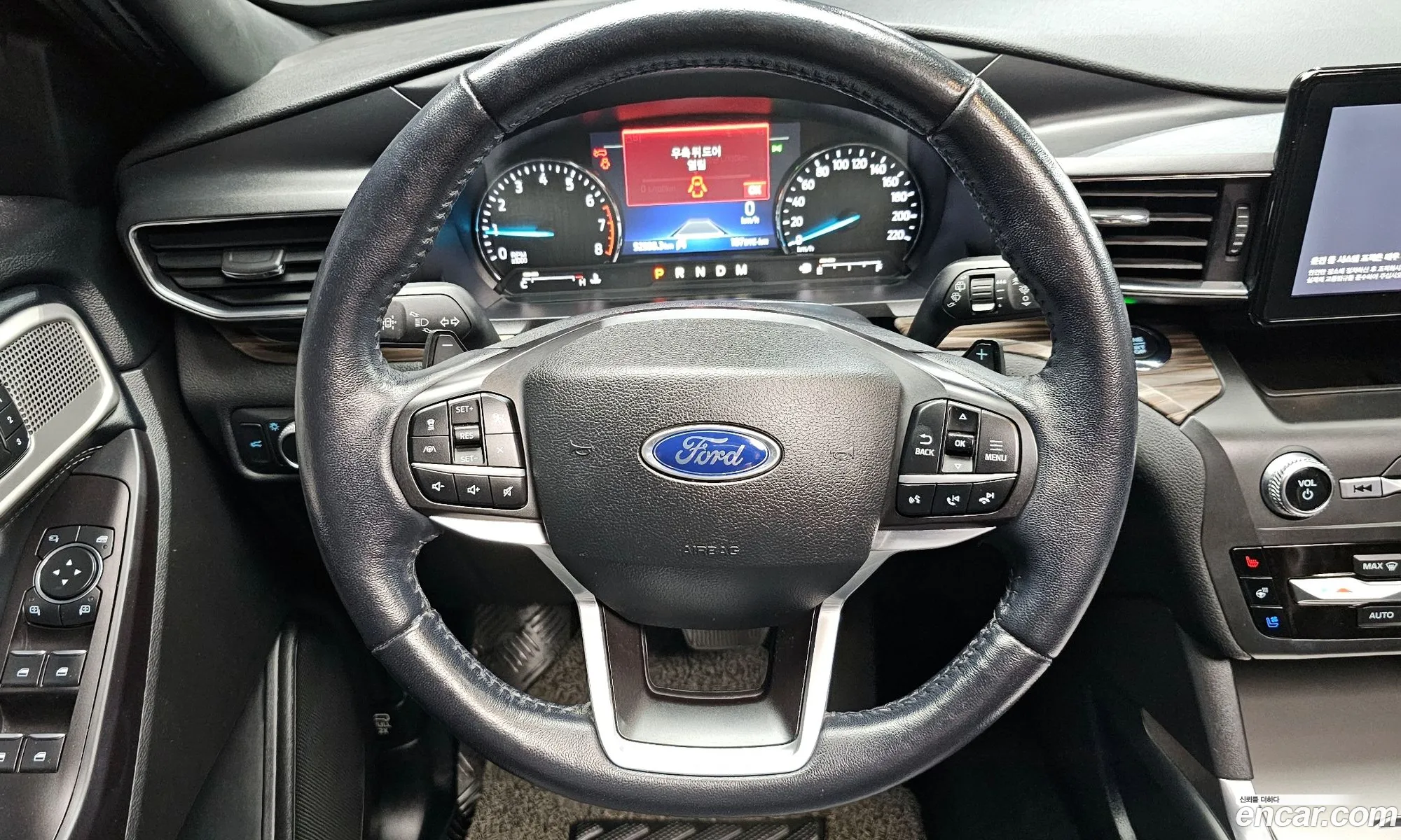 Ford Explorer 6th Gen 2019 1FMSK8FH6LGA74366 — 11