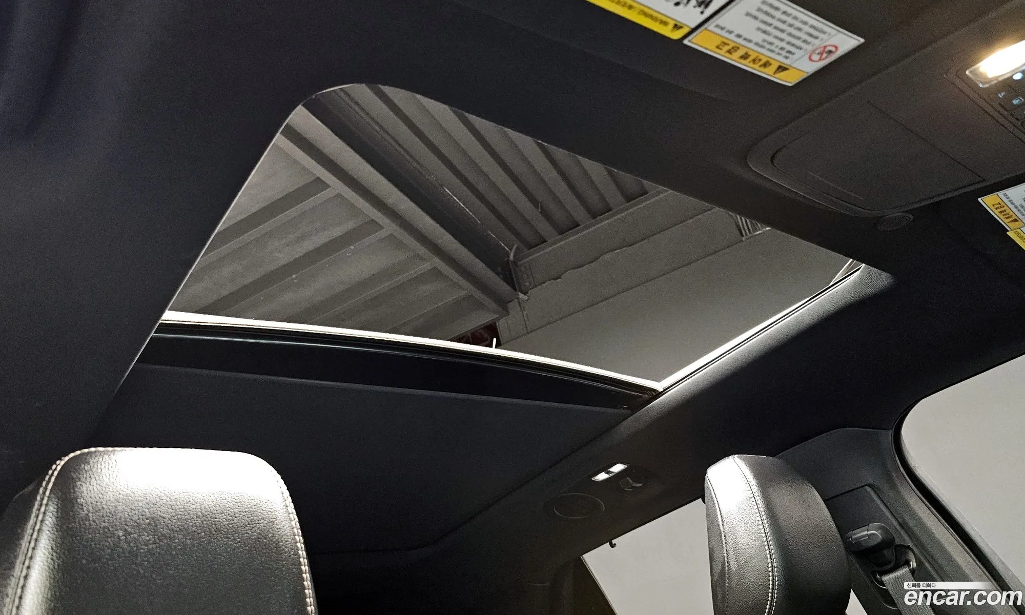 Ford Explorer 6th Gen 2019 1FMSK8FH6LGA74366 — 14