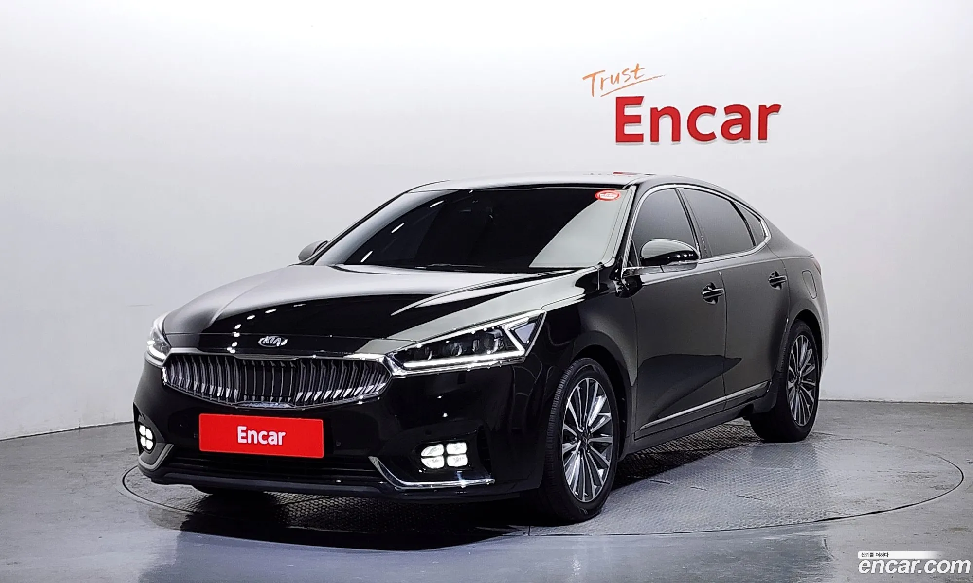 Kia K7 2019 — 17