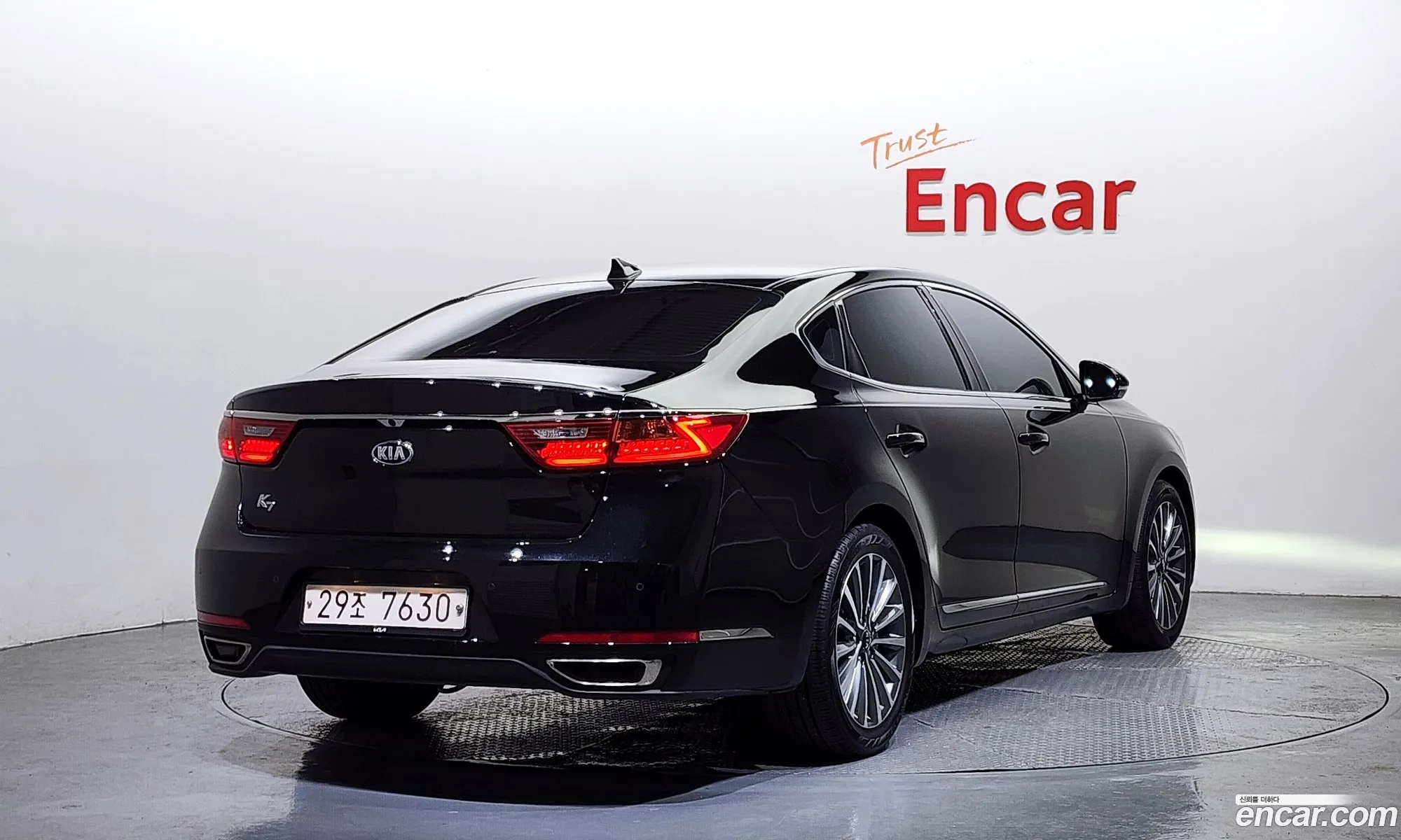 Kia K7 2019 — 8