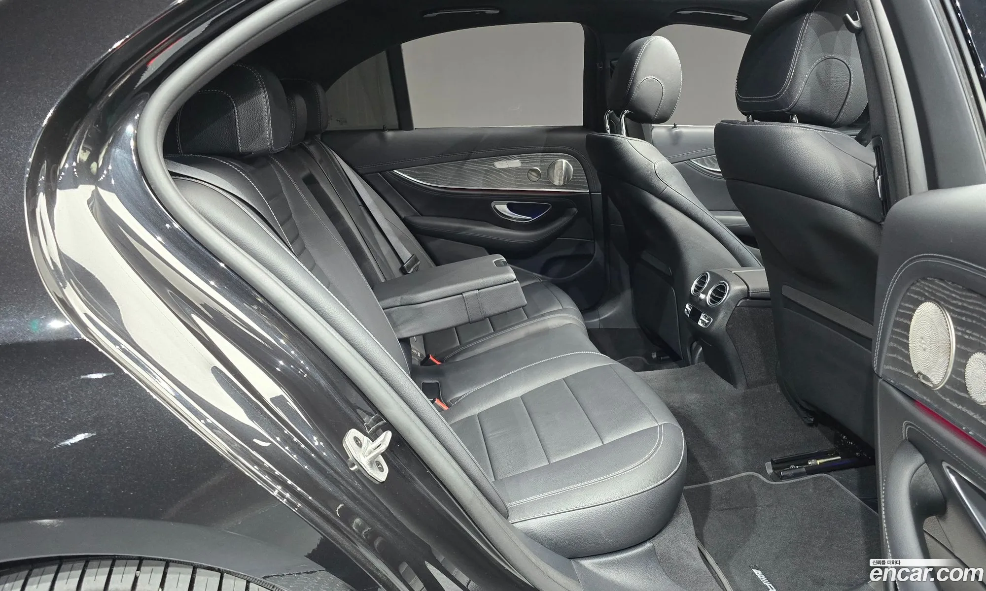 Mercedes-Benz E-Class W213 2022 — 14