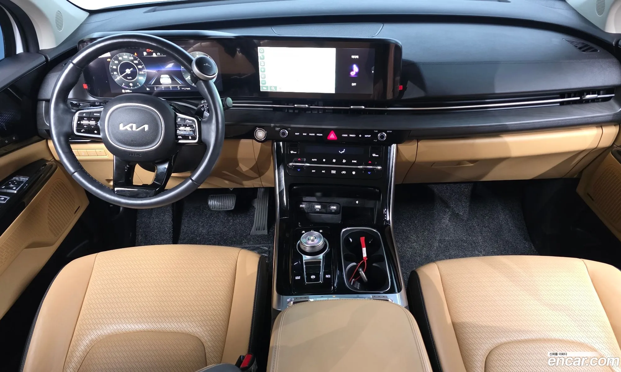 Kia Carnival 2022 — 17