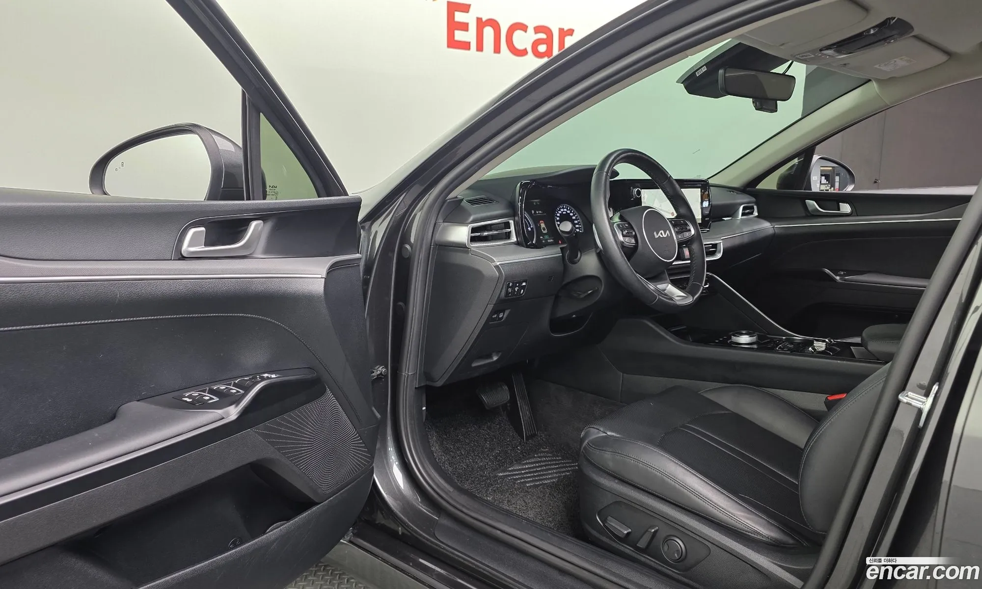Kia K5 Hybrid 2021 — 18