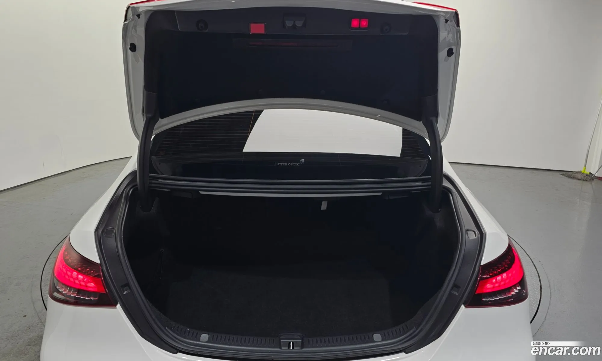 Mercedes-Benz E-Class W213 2021 — 15