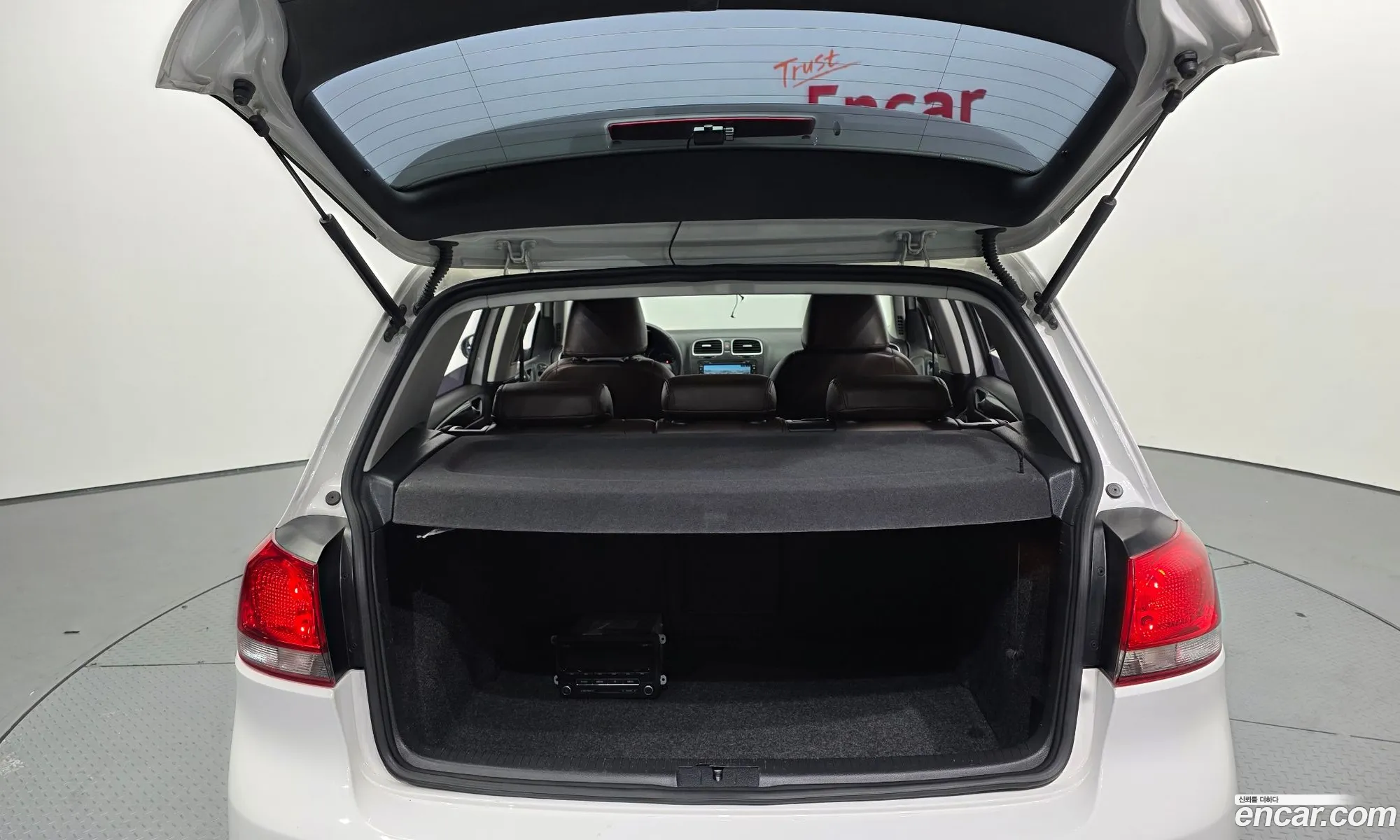 Volkswagen Golf 6th Gen 2012 — 5