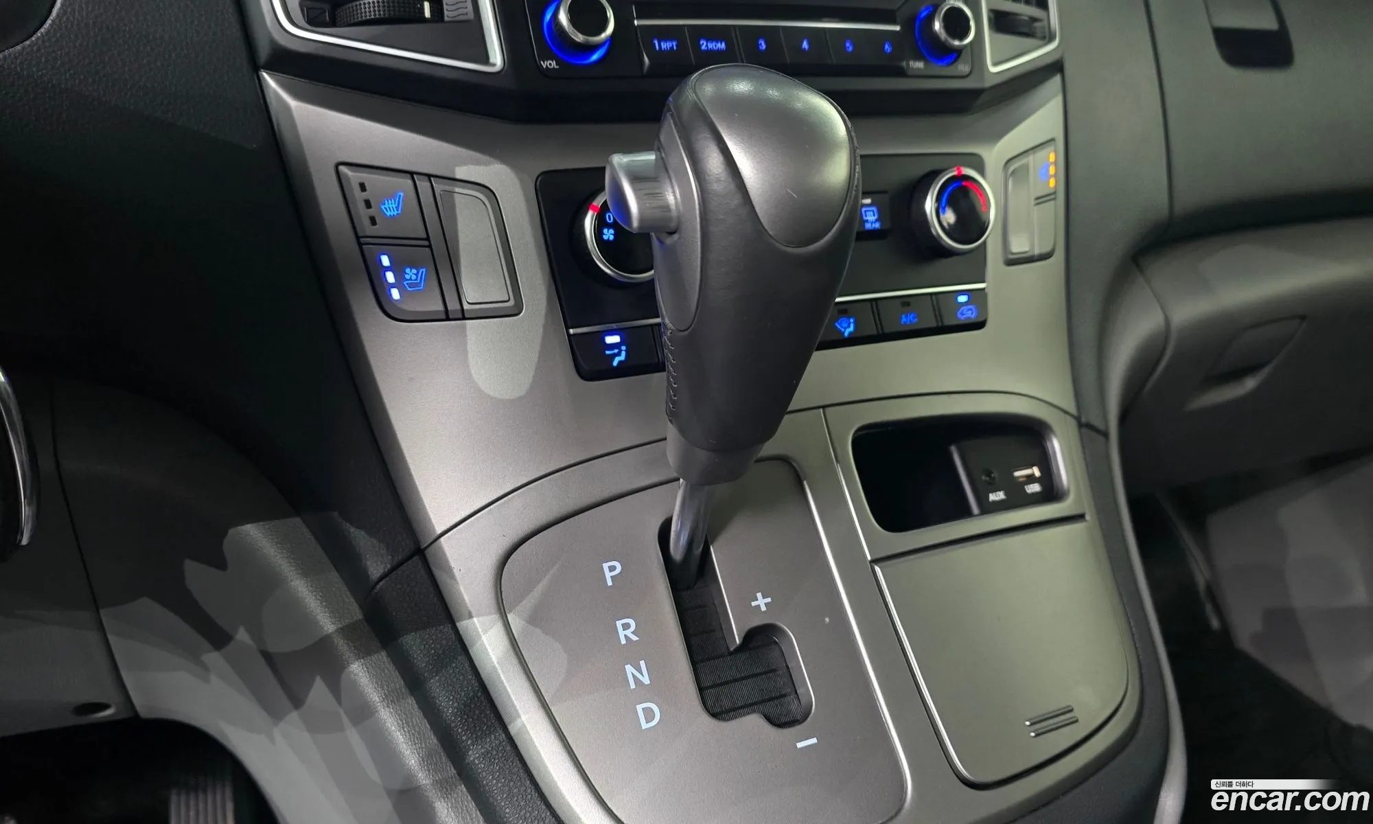 Hyundai Grand Starex 2021 — 13