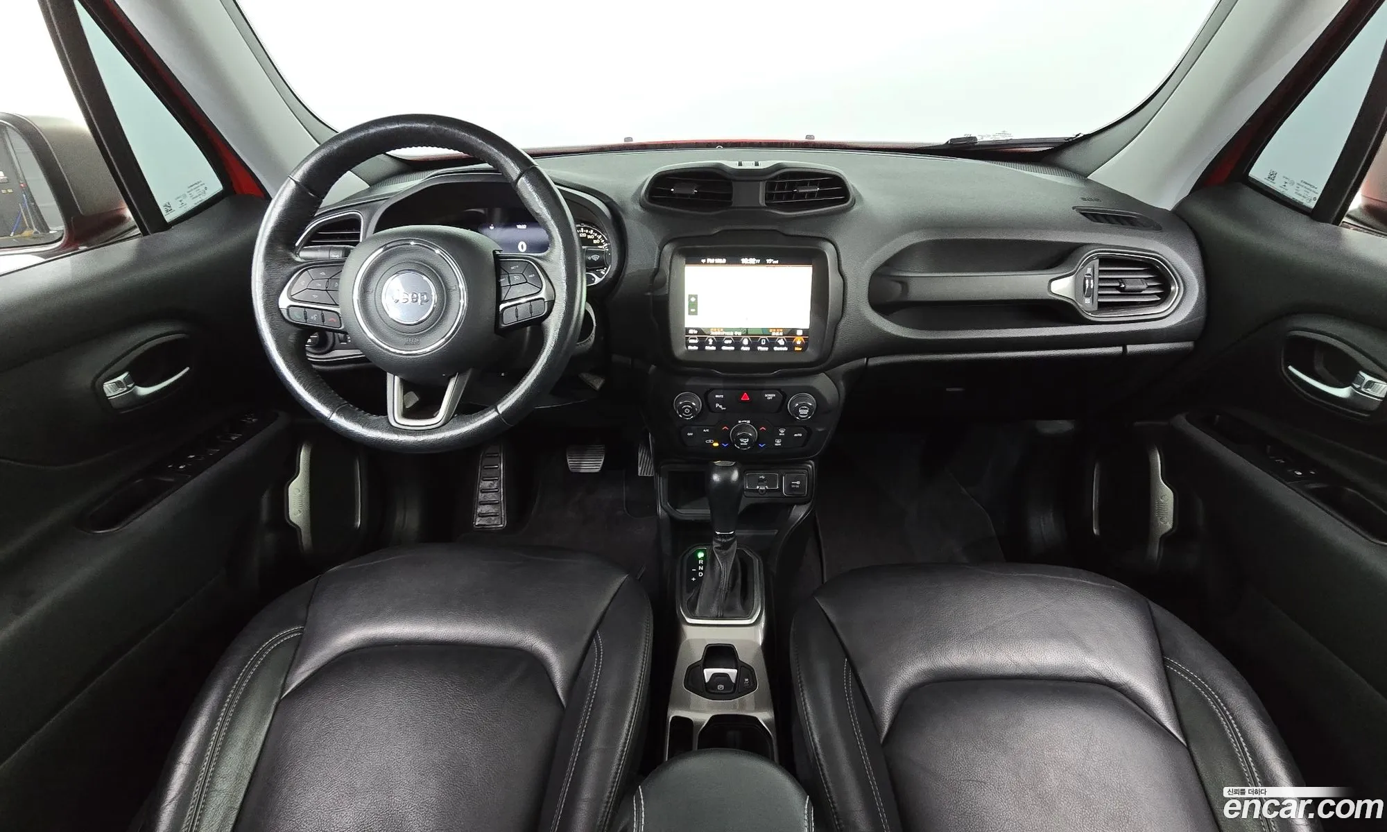 Jeep Renegade 2019 — 13