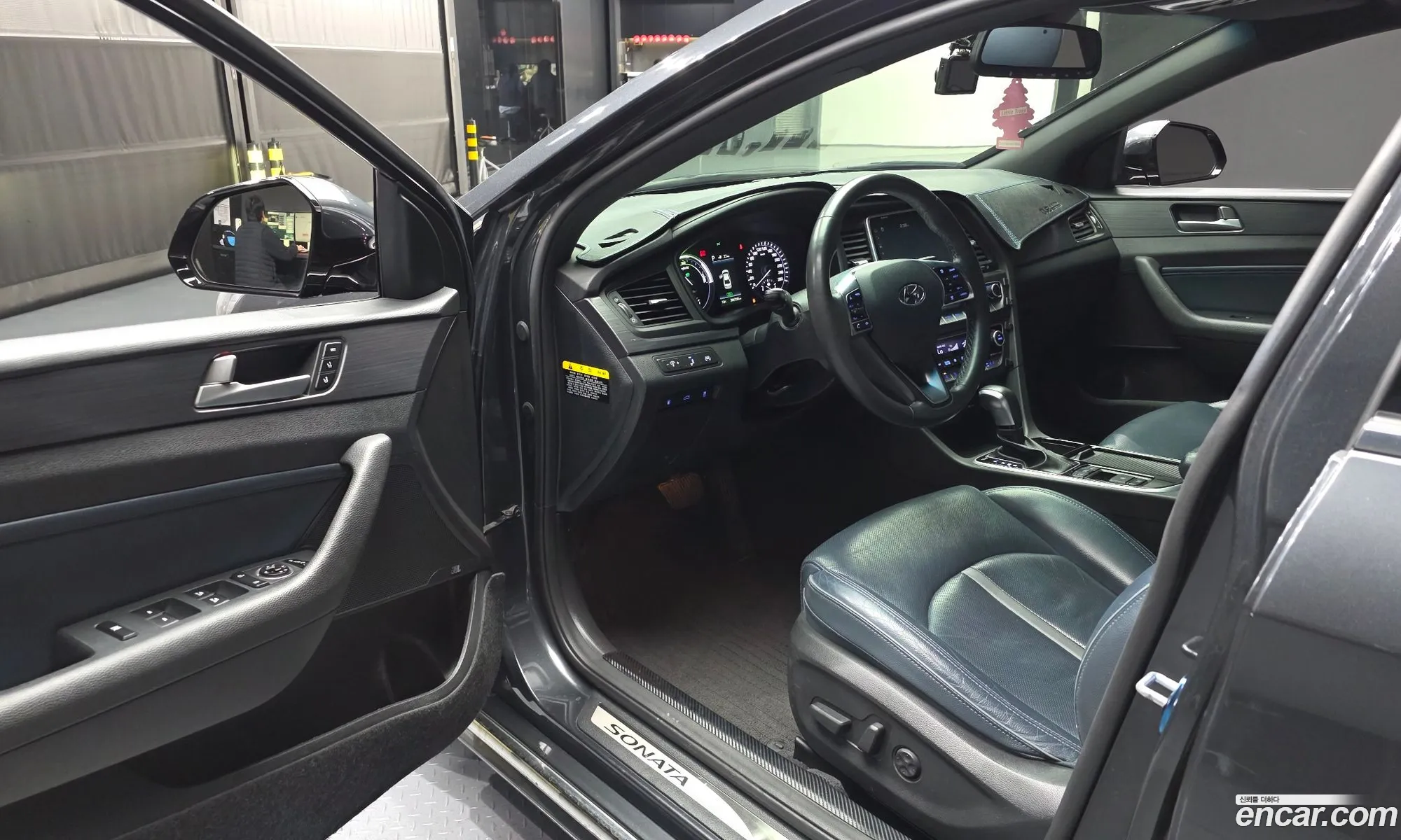 Hyundai Sonata New Rise Hybrid
