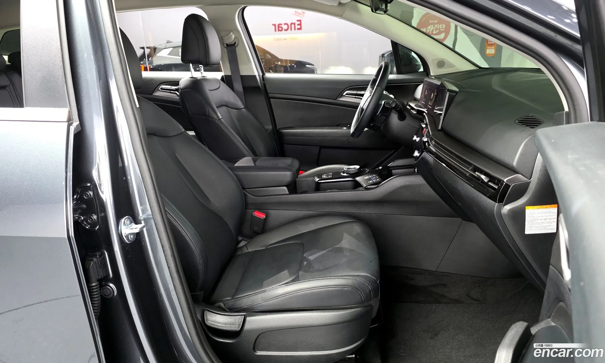 Kia Sportage Hybrid 2025 — 8
