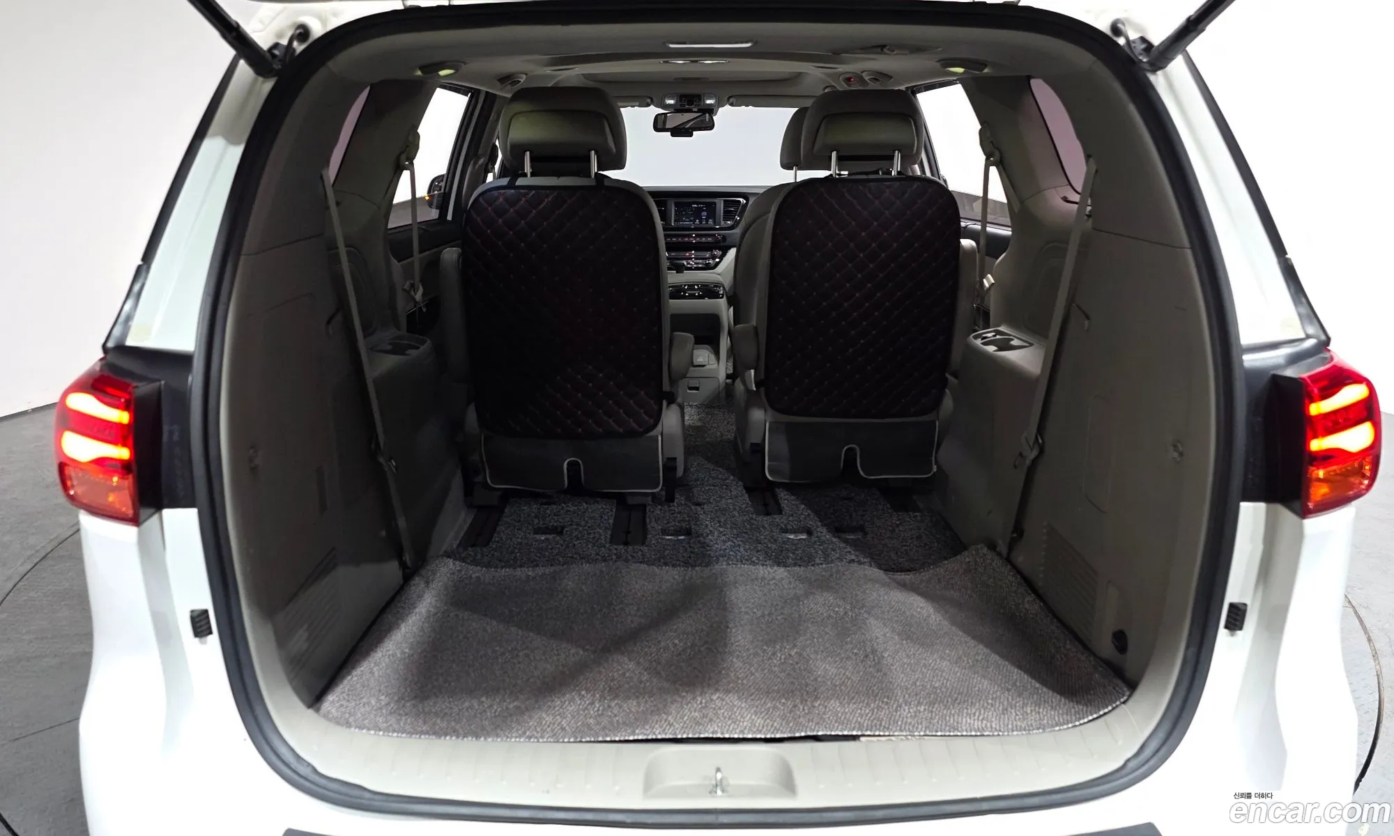 Kia Carnival 2019 — 13