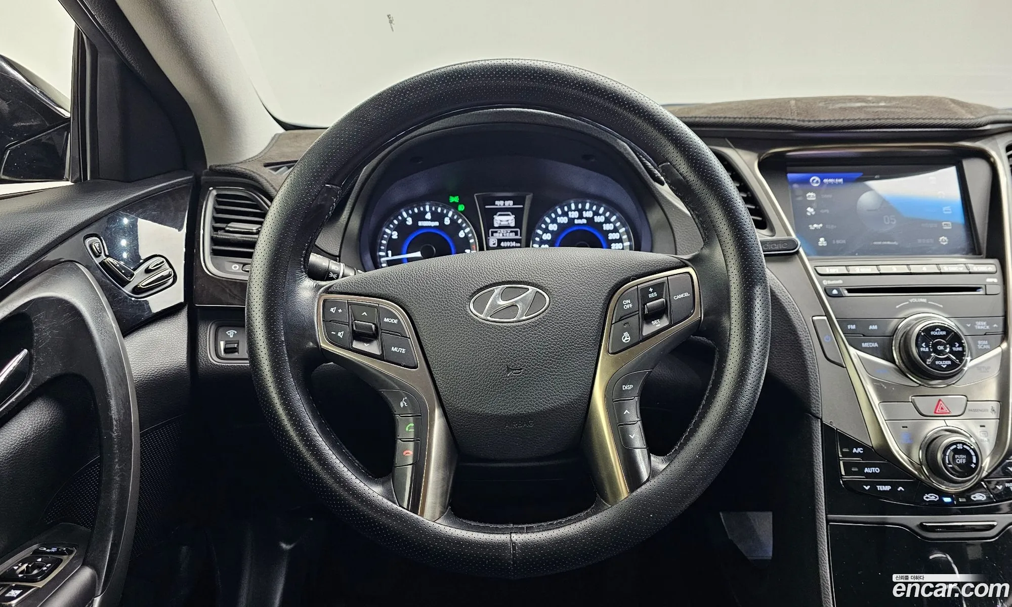 Hyundai Grandeur HG 2012 — 12
