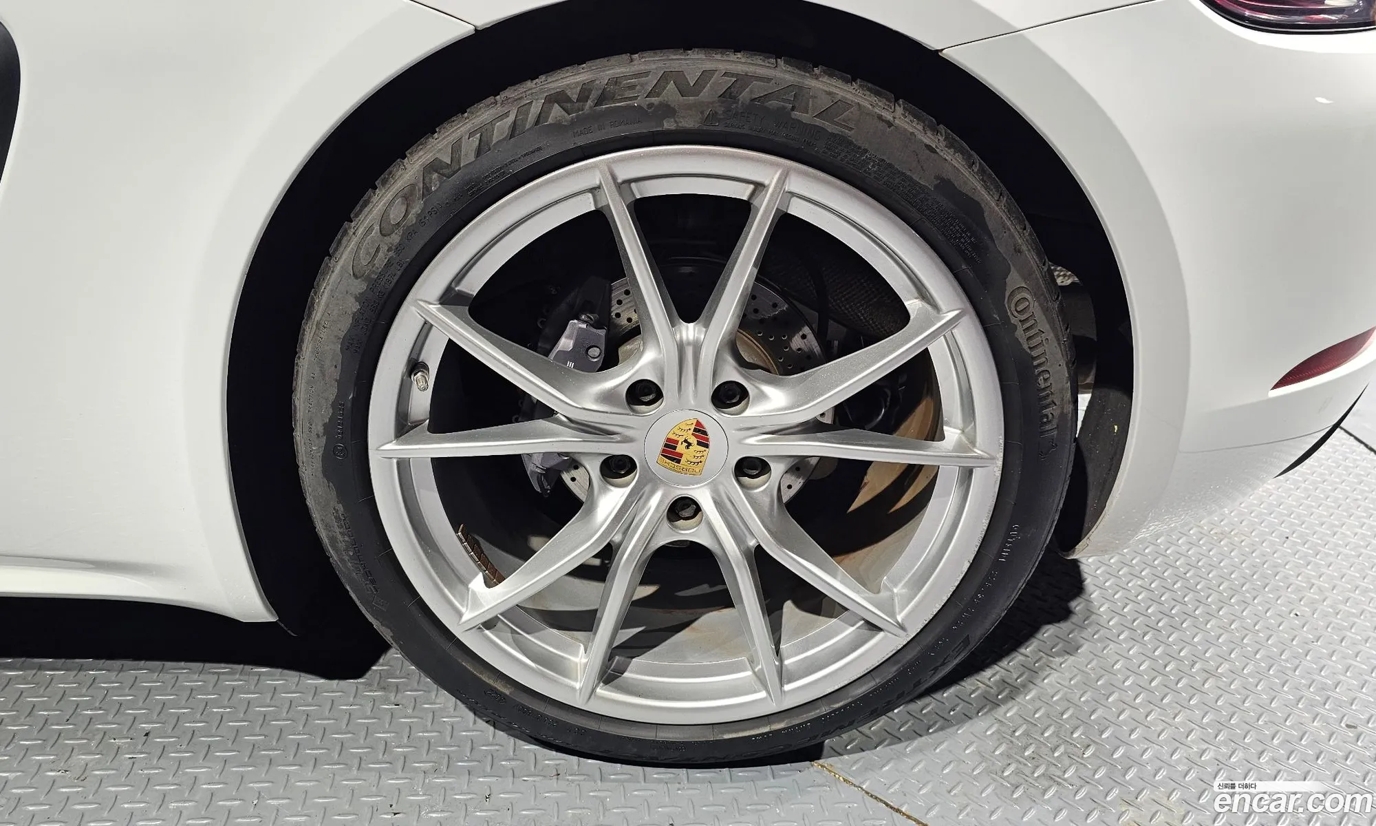 Porsche 718 Boxster 2018 WP0CA2987KS210262 — 4