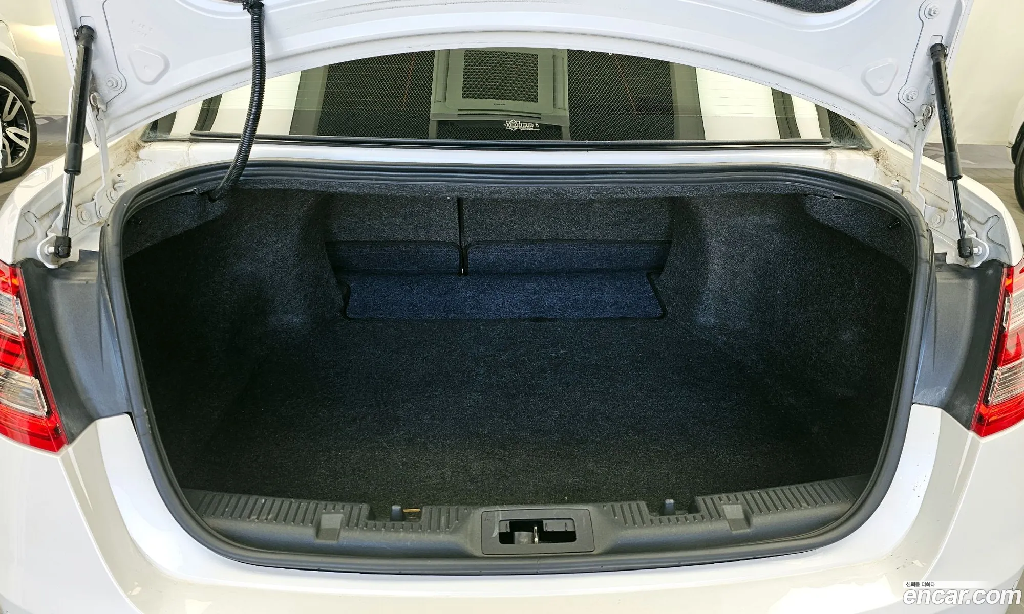 Ford Taurus 2014 1FAHP2F97EG151776 — 17