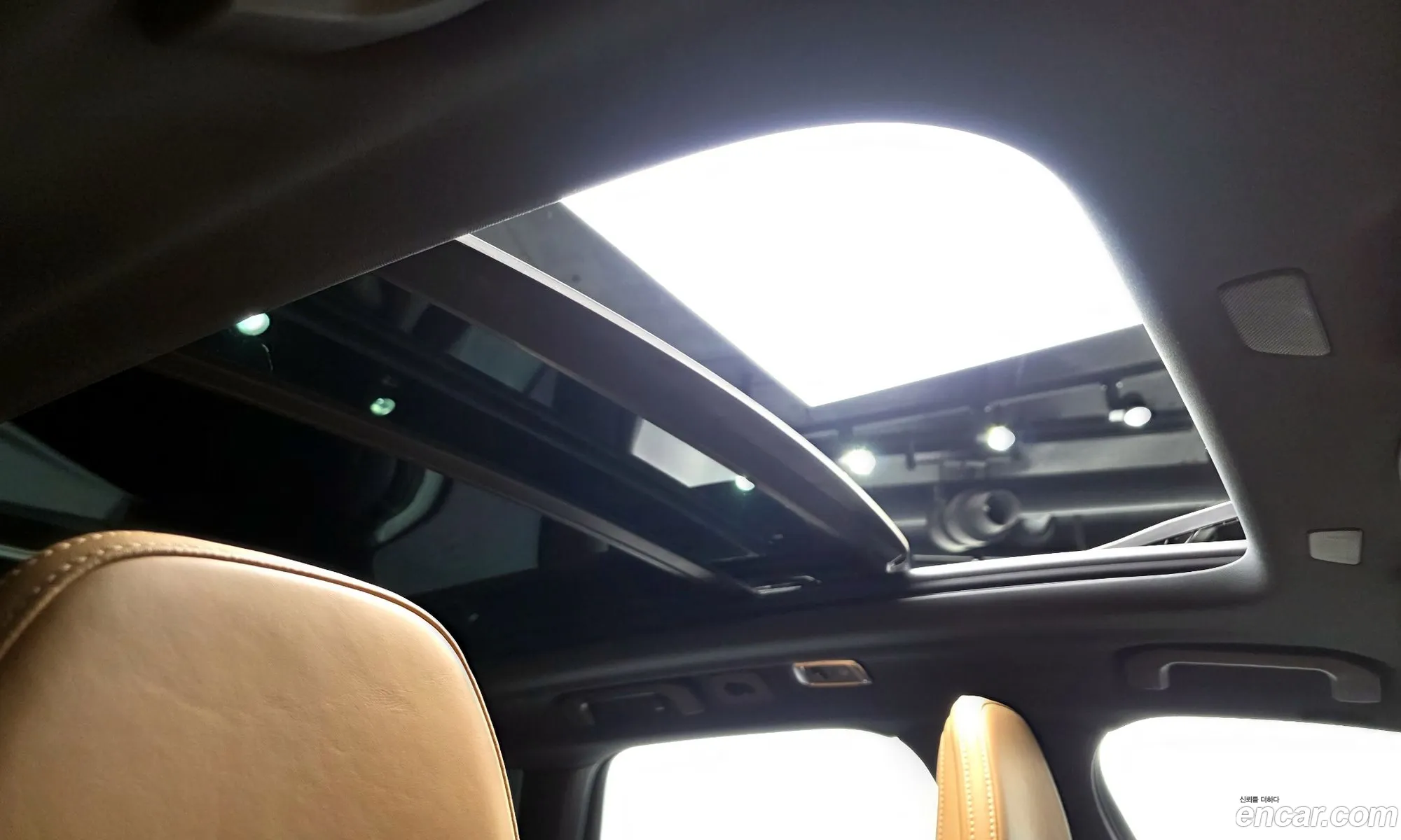 Volvo XC60 2020 YV1UZA22CL1584465 — 12