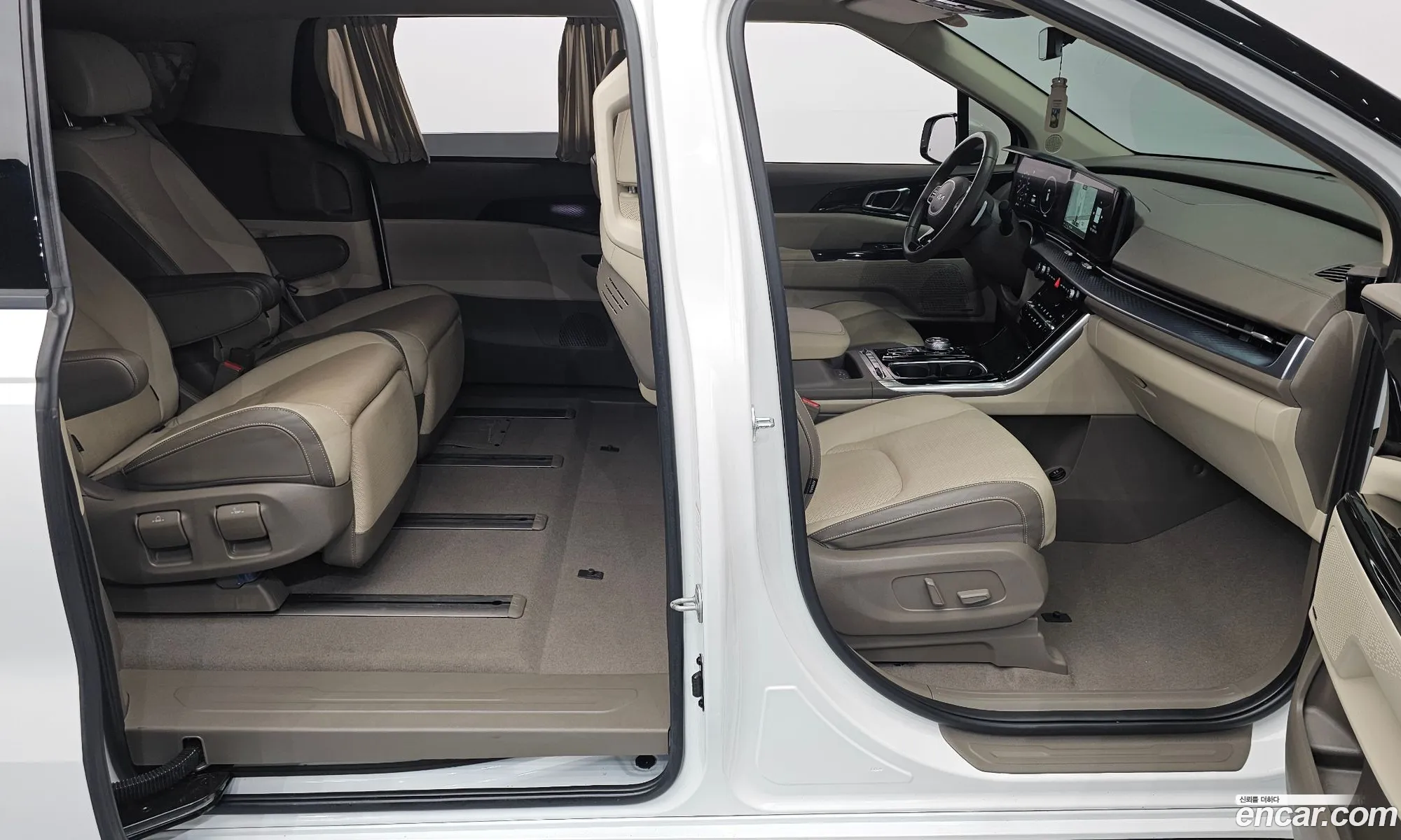 Kia Carnival 2022 — 15