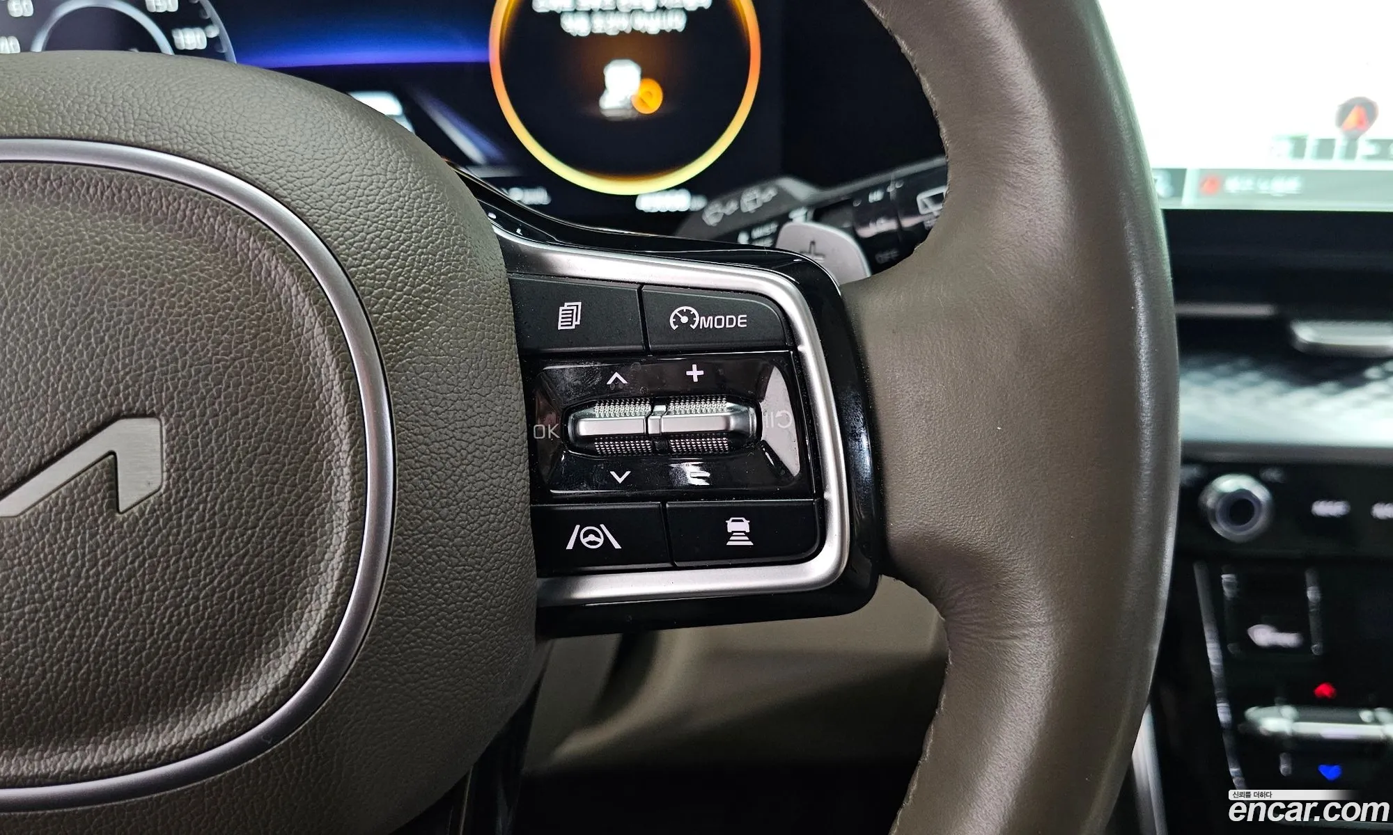 Kia Carnival 2022 — 10