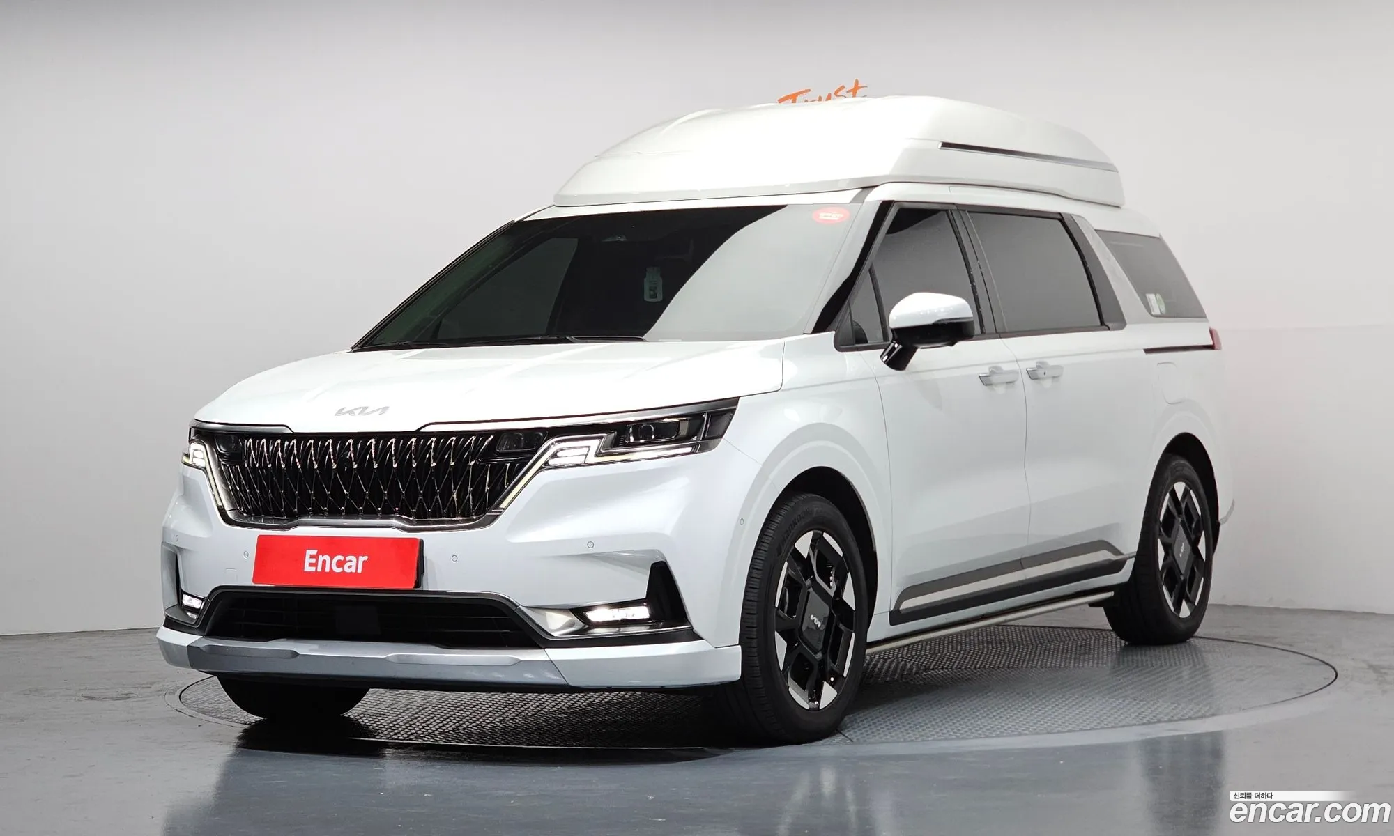 Kia Carnival 2022 — 17
