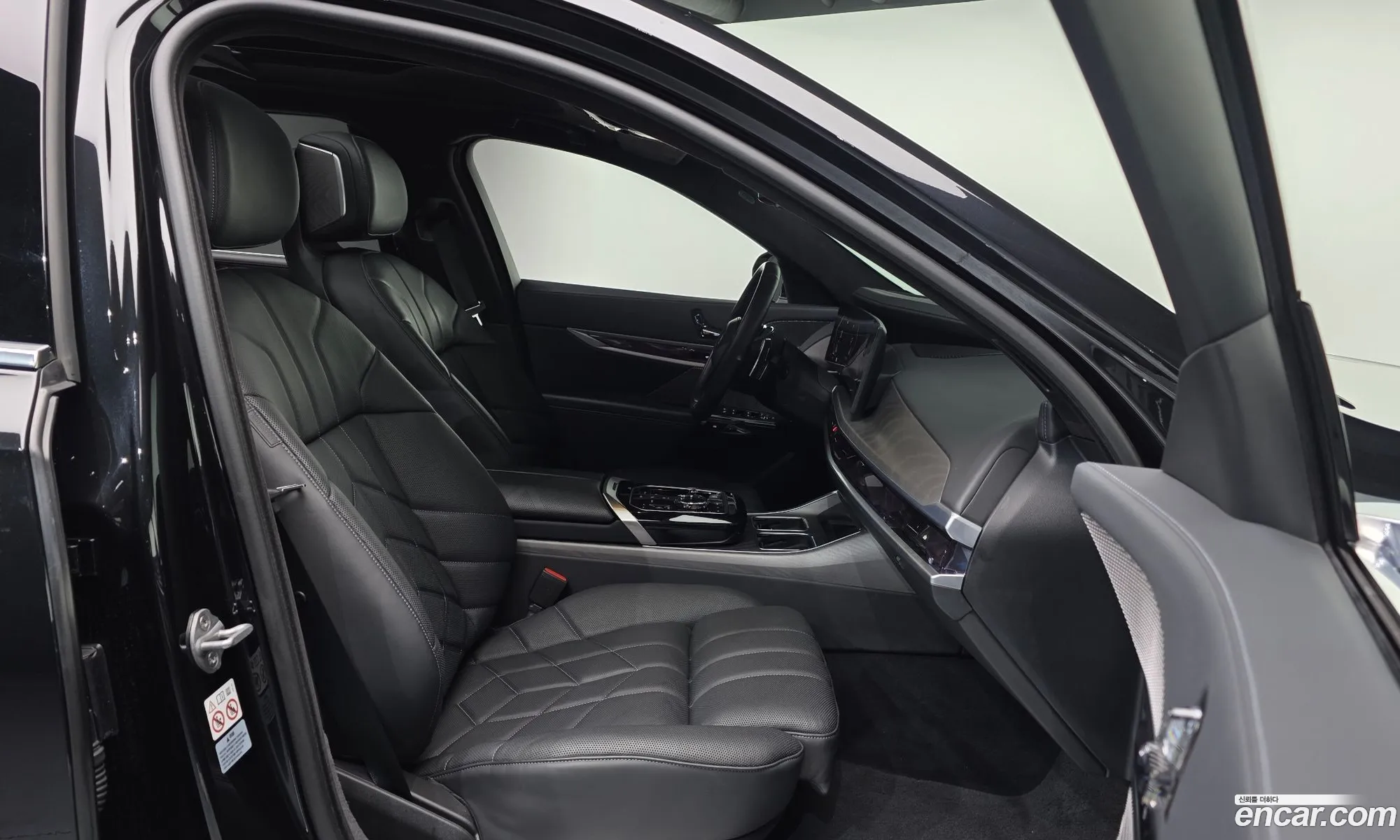 BMW 7 Series 2023 — 14