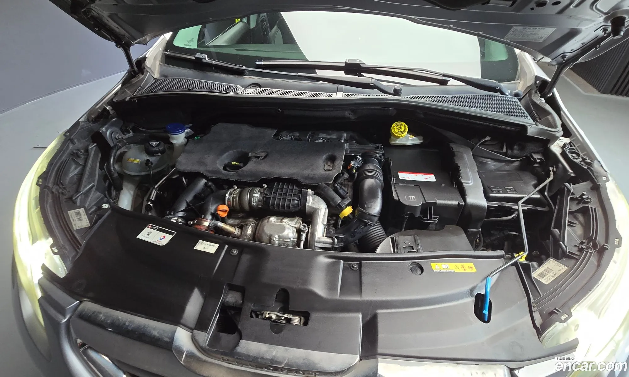 Peugeot 2008 2015 VF3CU9HP8FY049957 — 12