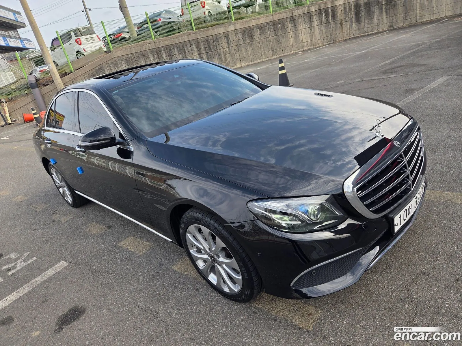 Mercedes-Benz E-Class W213 2018 — 17
