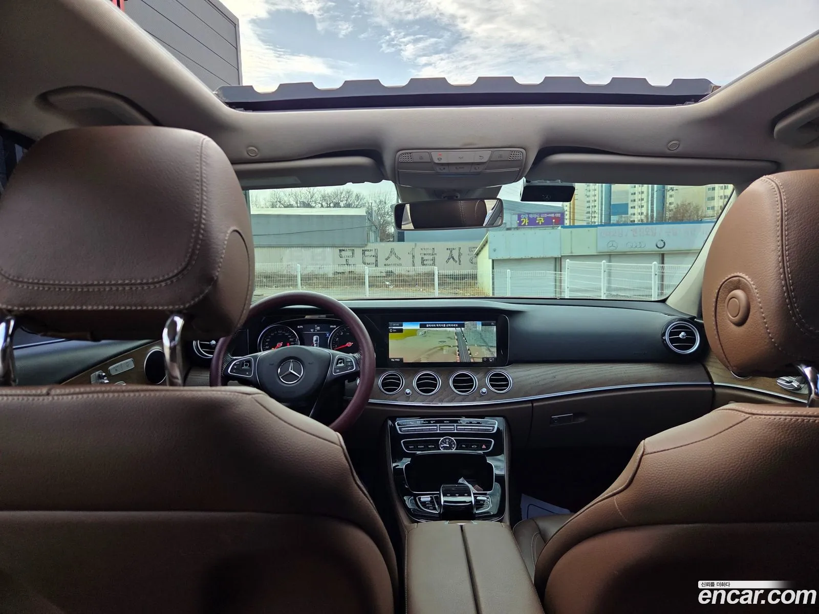 Mercedes-Benz E-Class W213 2018 — 11
