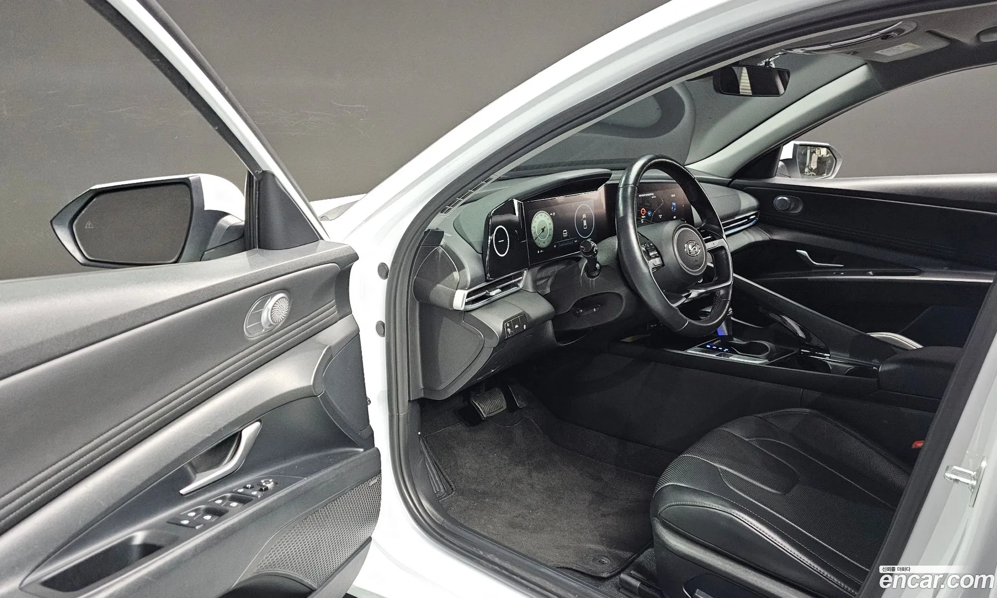 Hyundai Elantra 2021 — 18