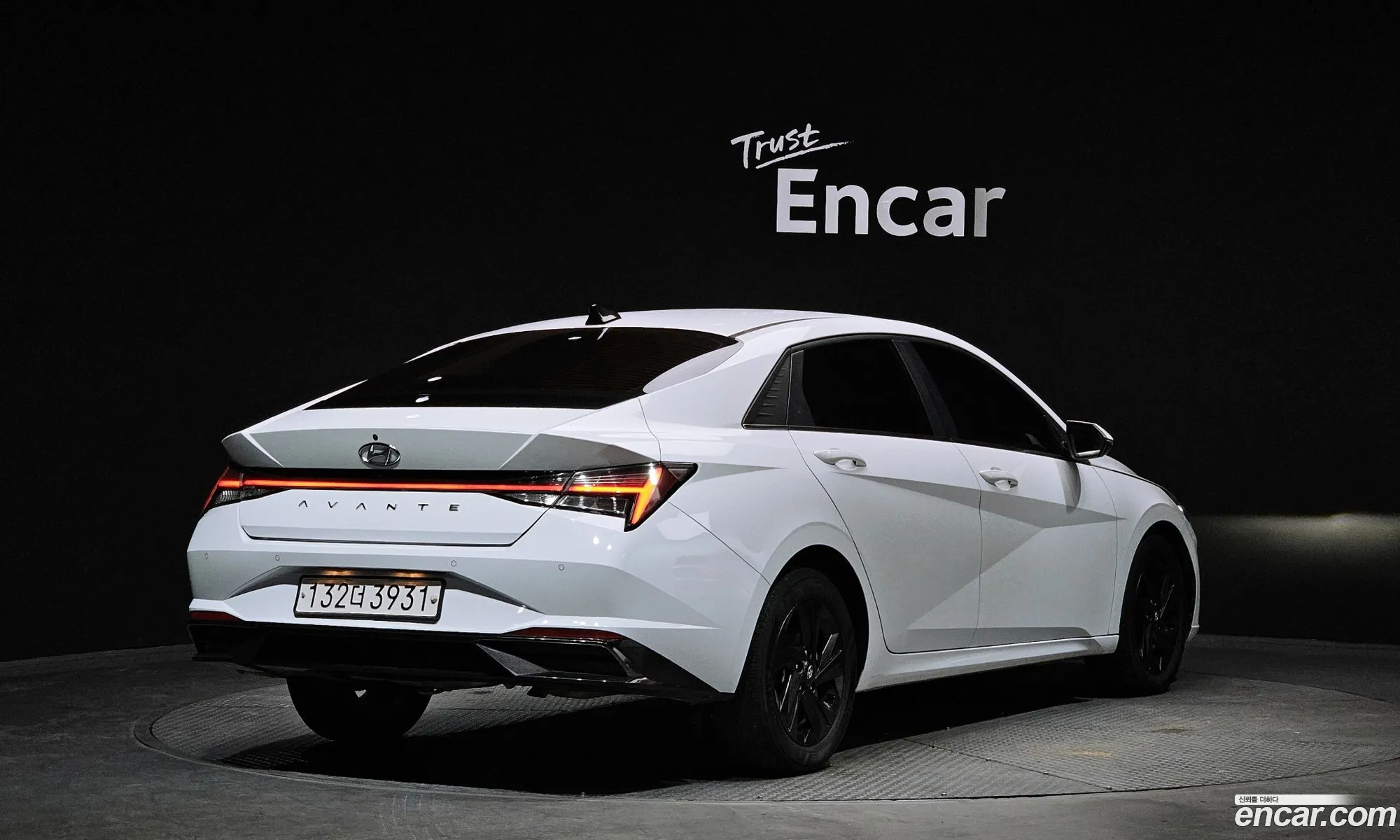 Hyundai Elantra 2021 — 20