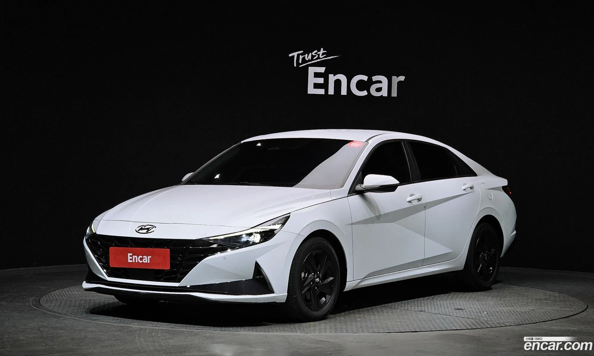 Hyundai Elantra 2021 — 16