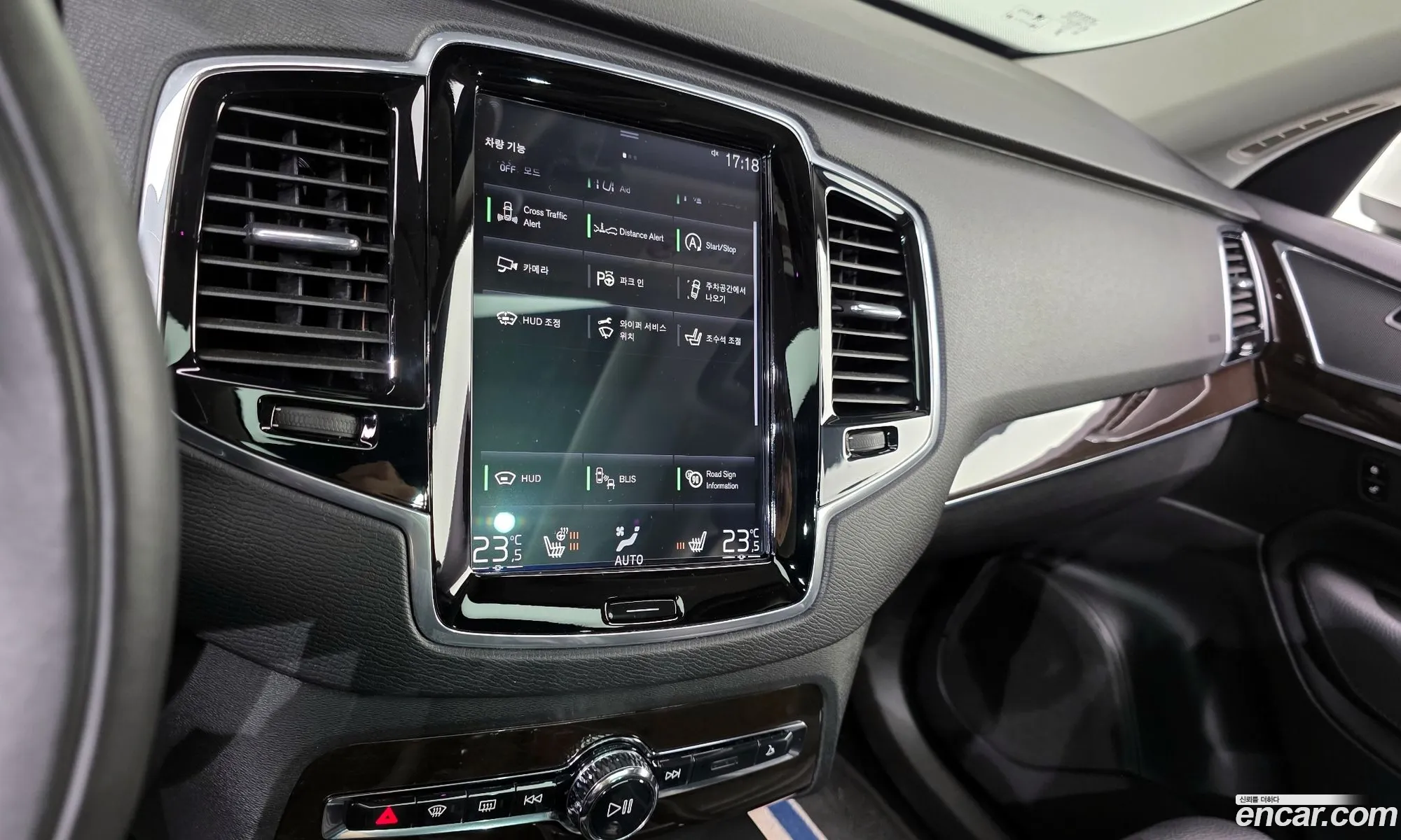 Volvo XC90 2019 YV1LF68TCK1451896 — 11