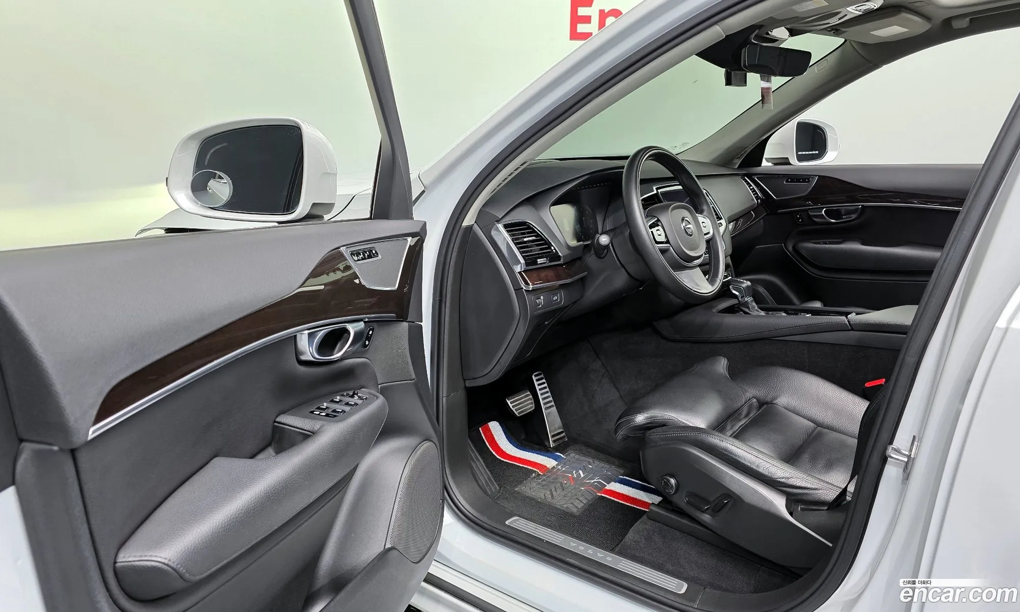 Volvo XC90 2019 YV1LF68TCK1451896 — 6