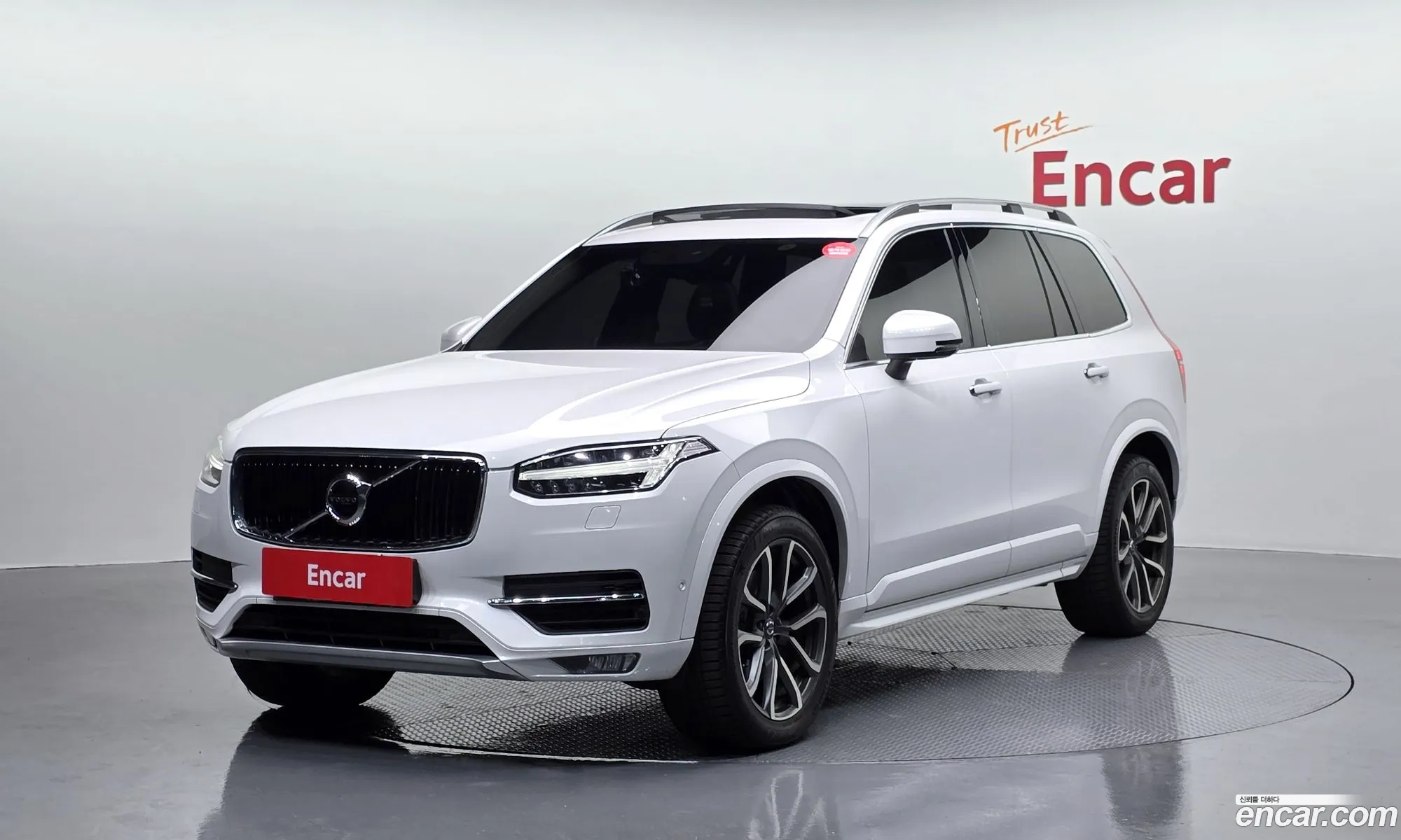 Volvo XC90 2019 YV1LF68TCK1451896 — 4