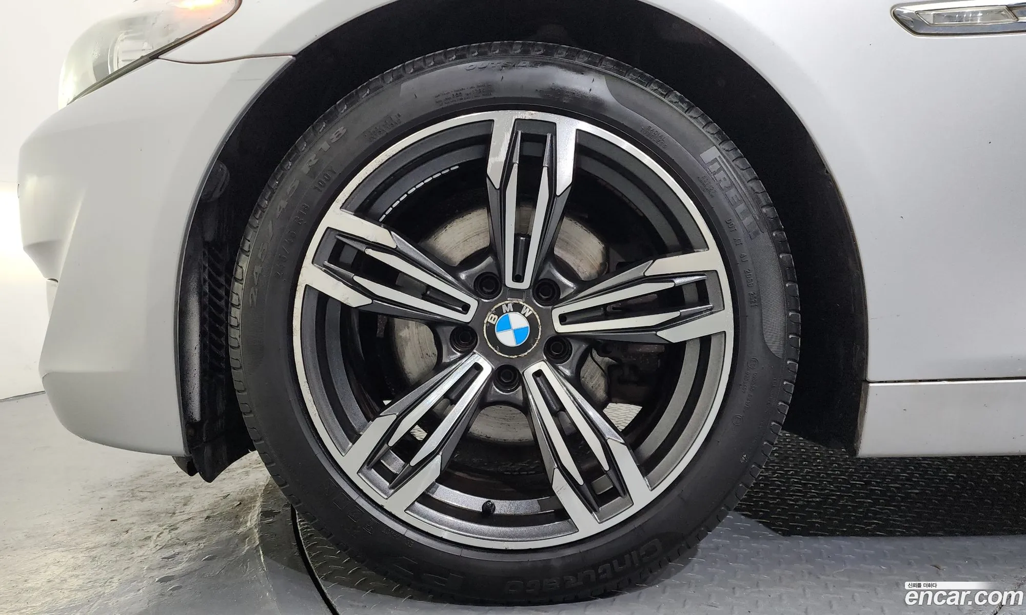 BMW 5 Series 2012 WBAFW1105CDX09482 — 2