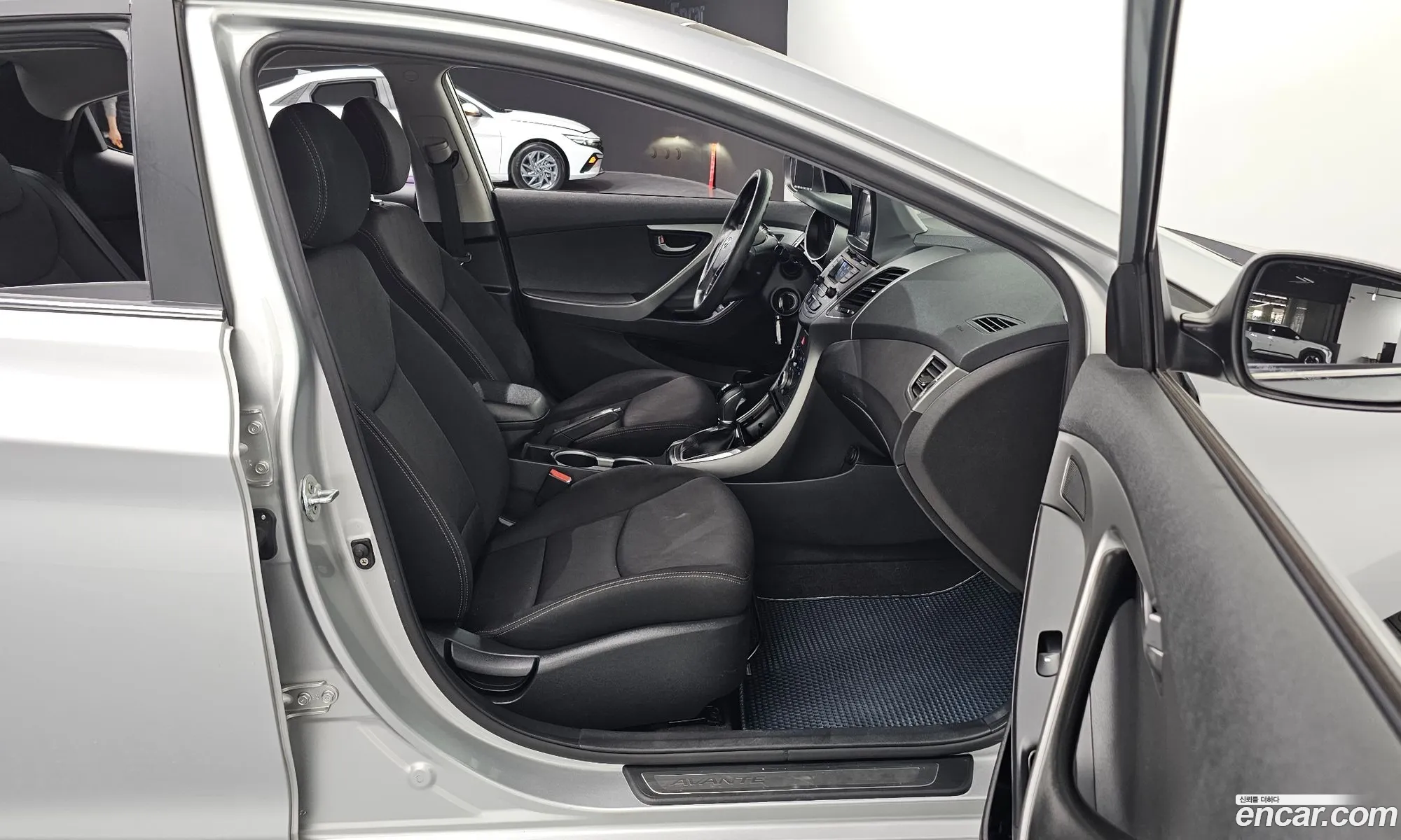 Hyundai Elantra 2014 — 2