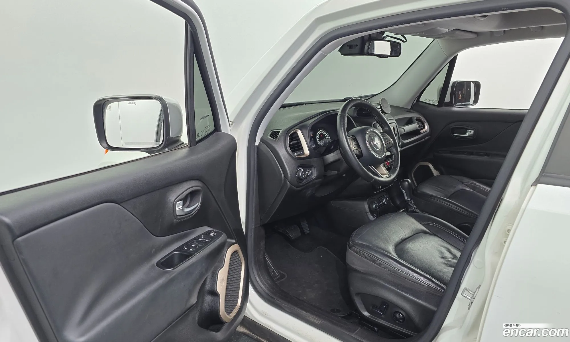 Jeep Renegade 2015 — 16