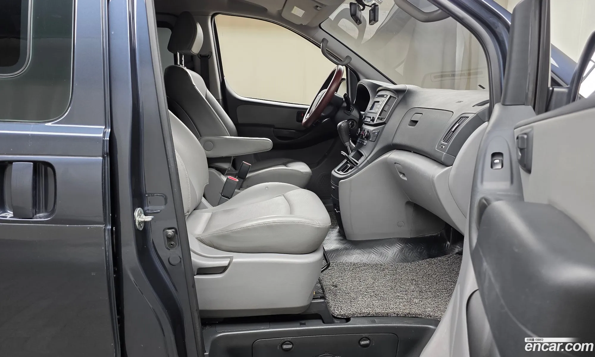 Hyundai Grand Starex 2018 — 8