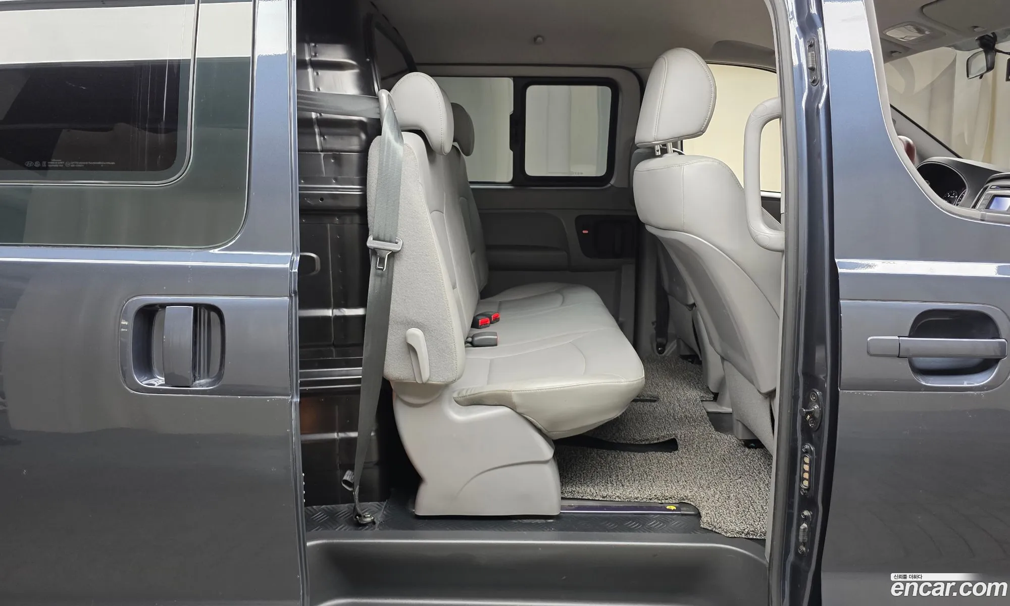 Hyundai Grand Starex 2018 — 2