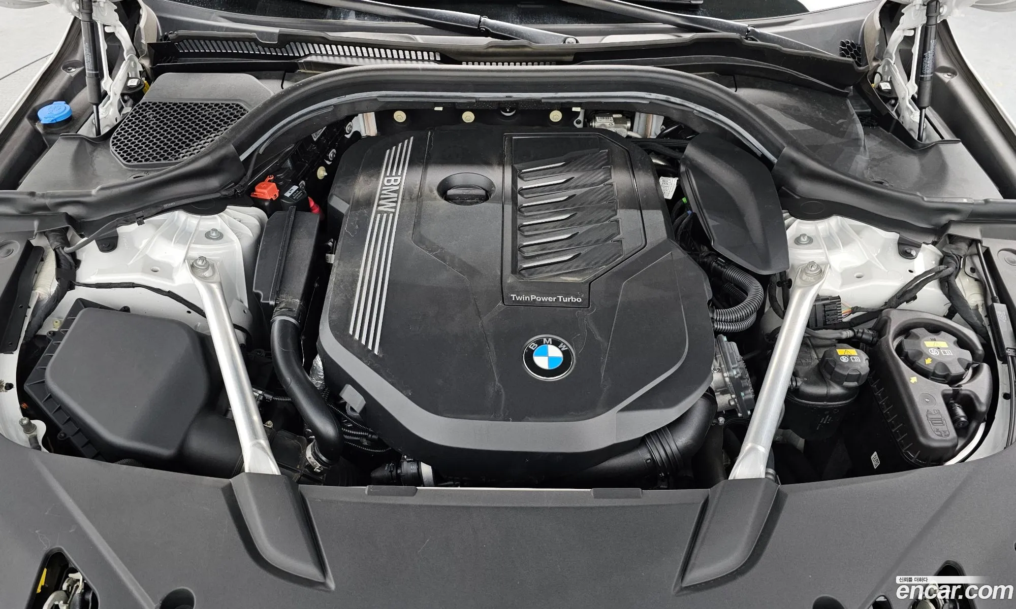 BMW 6 Series GT 2022 WBA61CC03NCJ93073 — 9