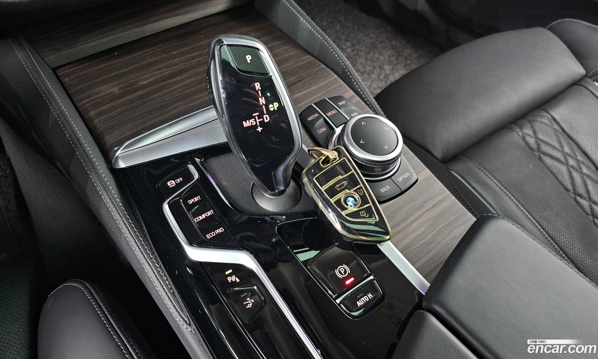 BMW 6 Series GT 2022 WBA61CC03NCJ93073 — 8