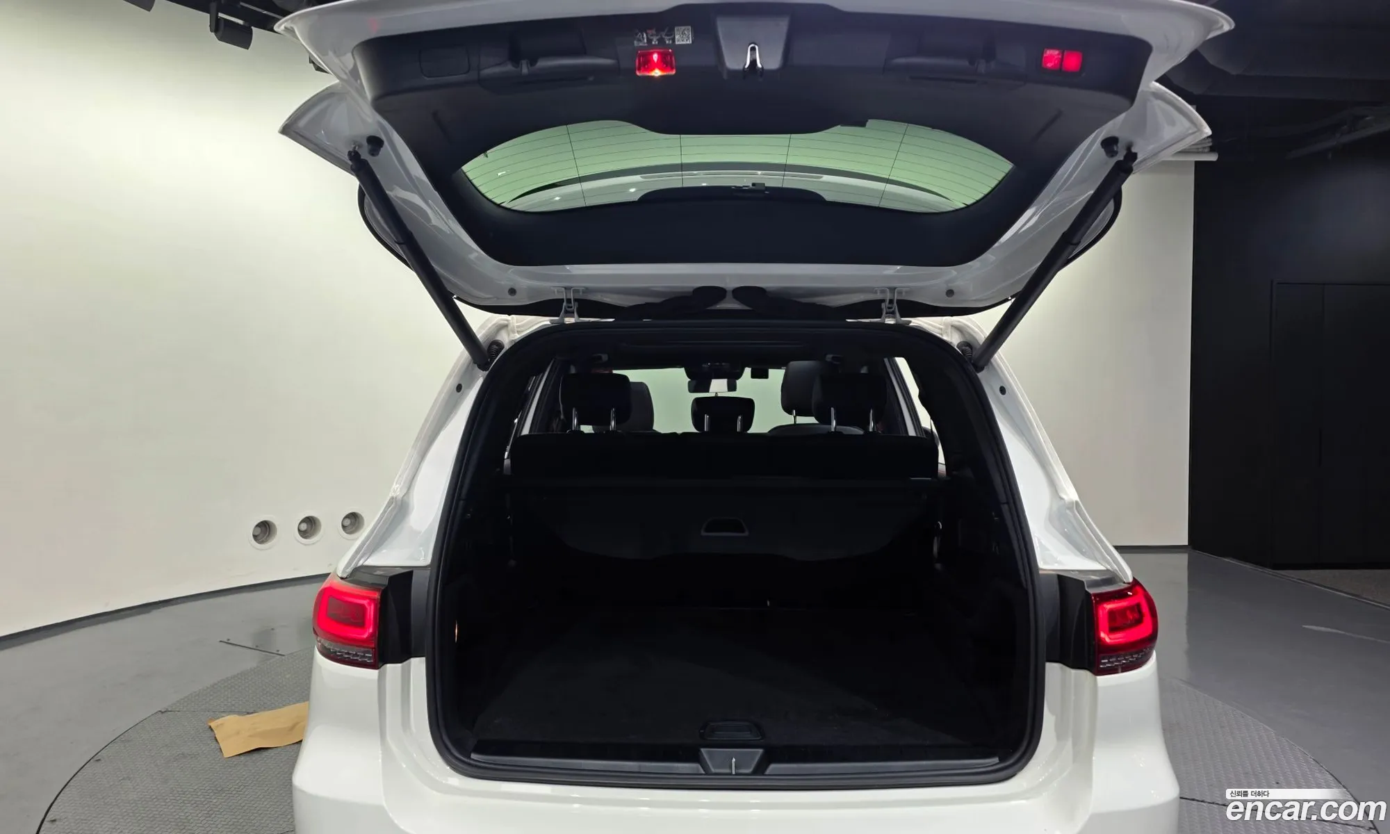 Mercedes-Benz GLB-Class X247 2023 — 18