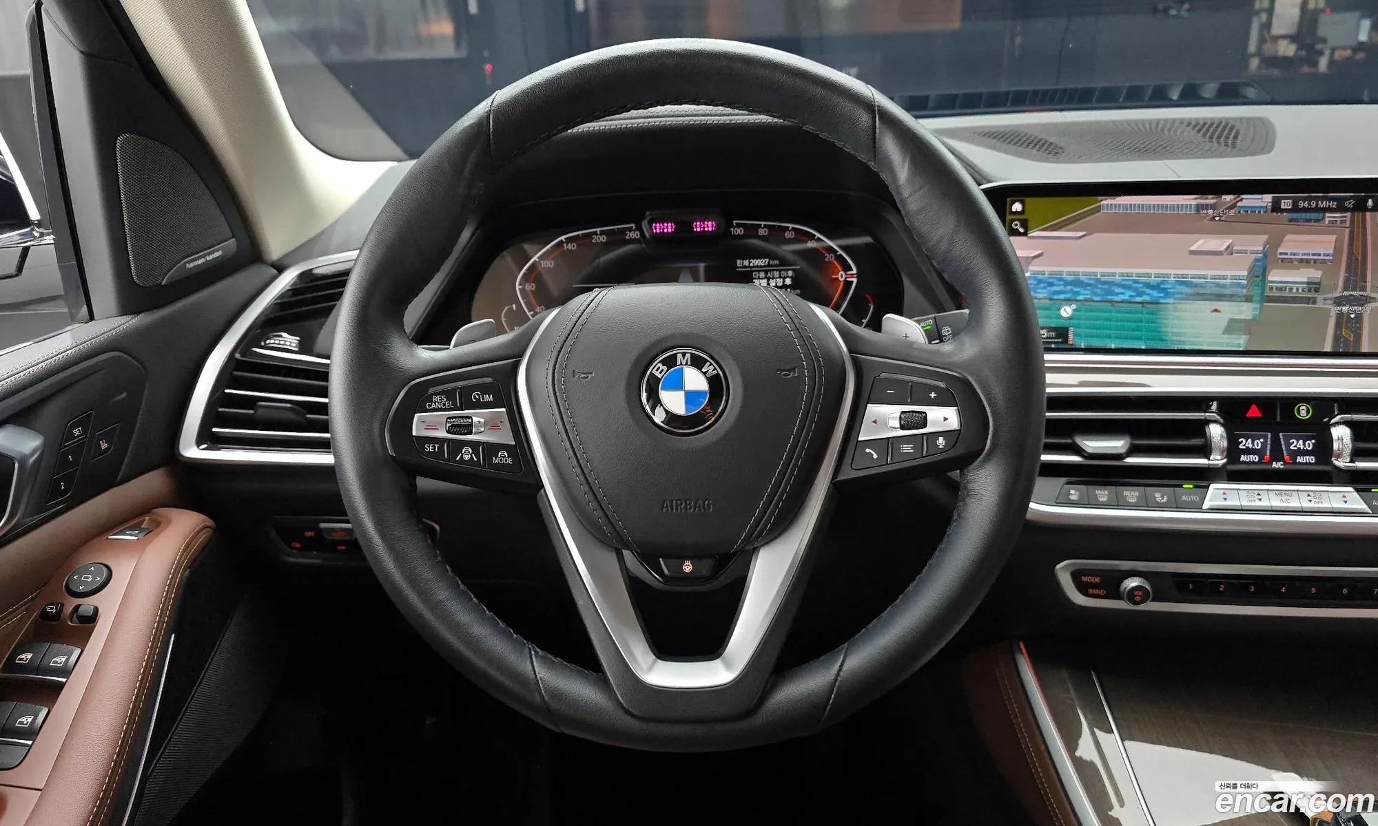 BMW X5 2022 WBAJU8102P9P03821 — 8