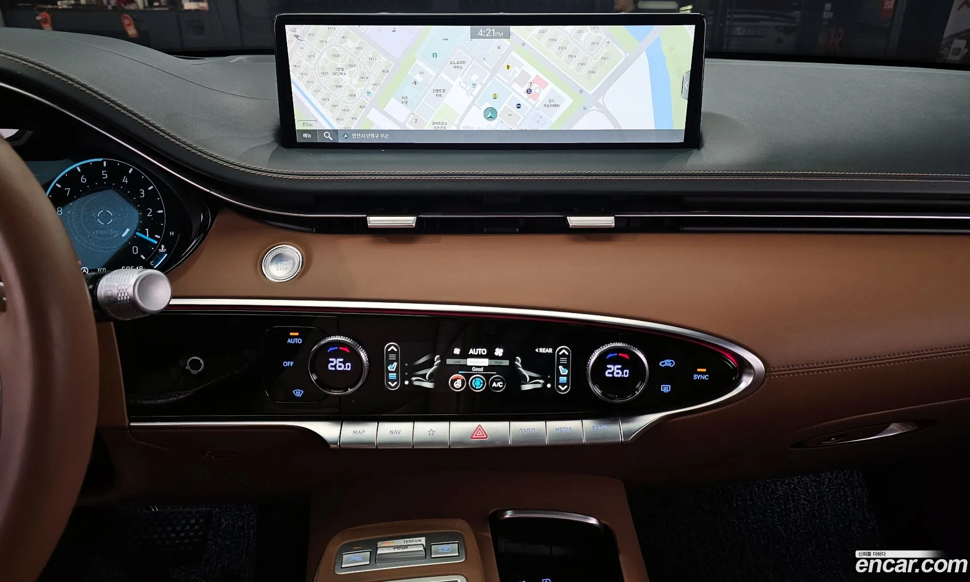 Genesis GV70 2022 — 19