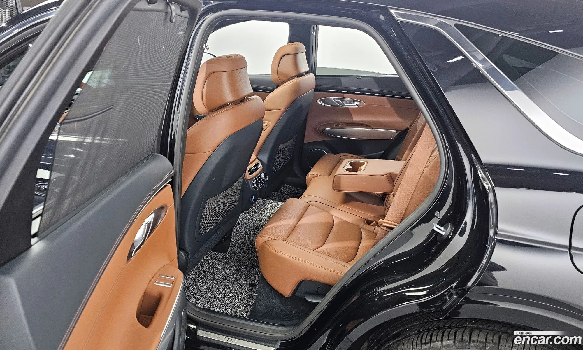 Genesis GV70 2022 — 16